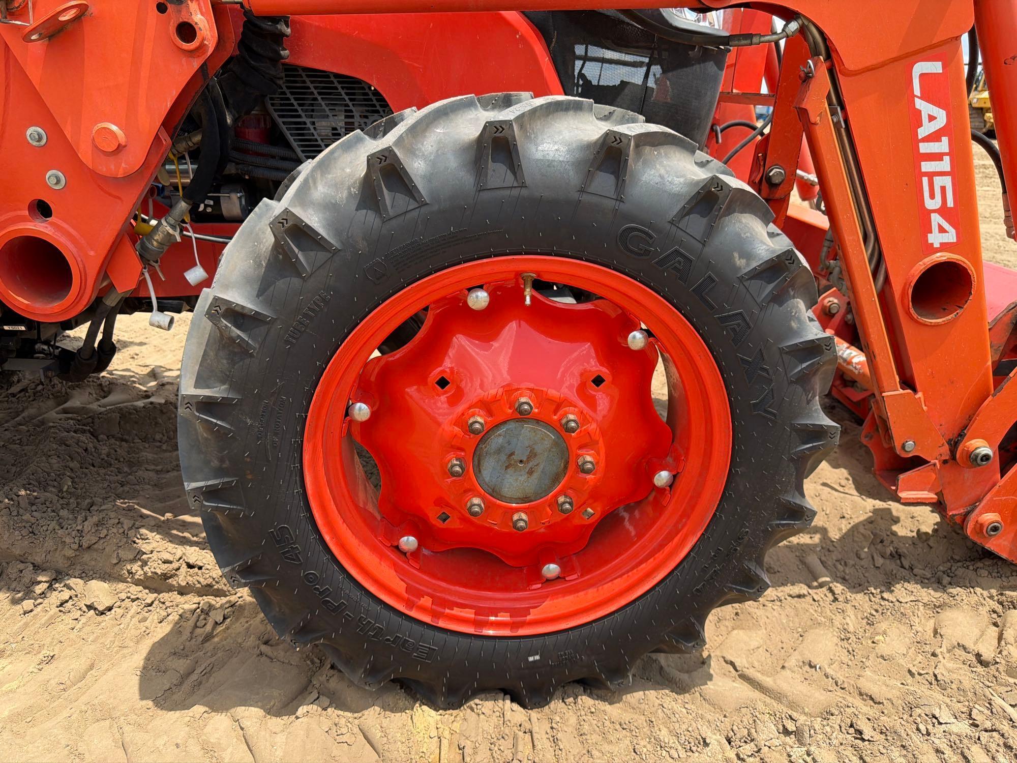 Kubota M7060