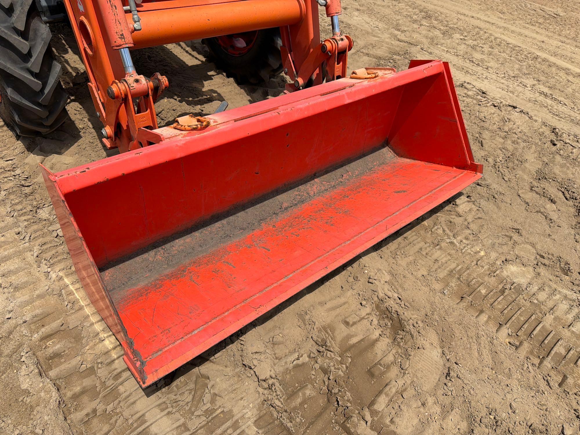 Kubota M7060