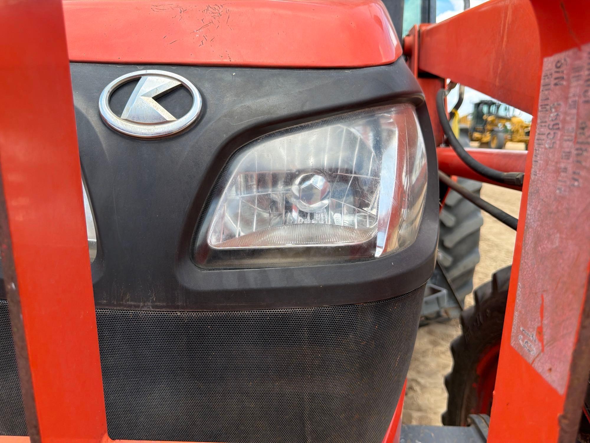 Kubota M7060