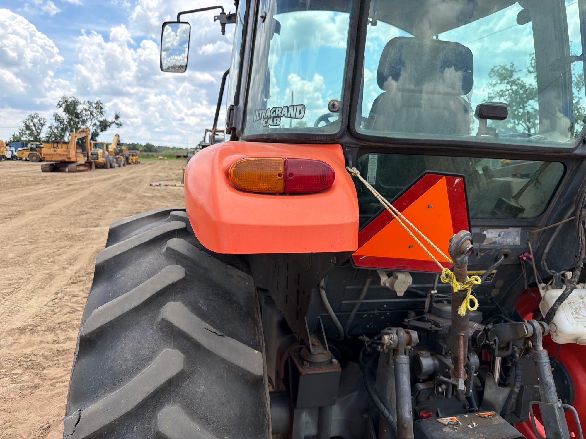 Kubota M7060
