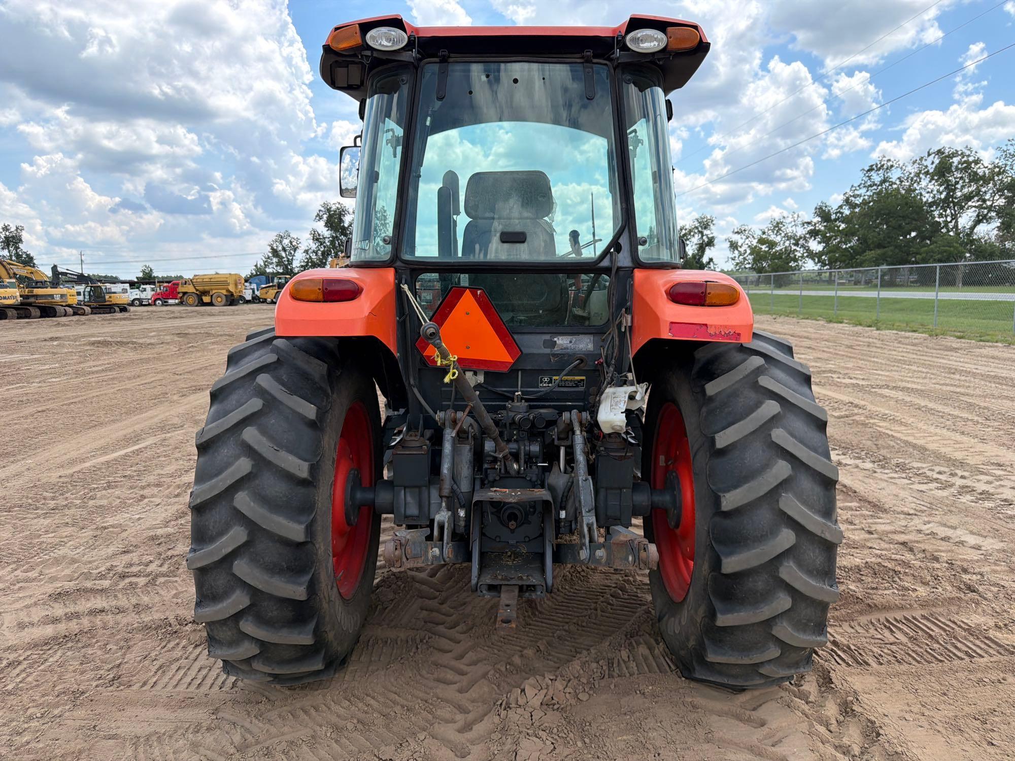 Kubota M7060