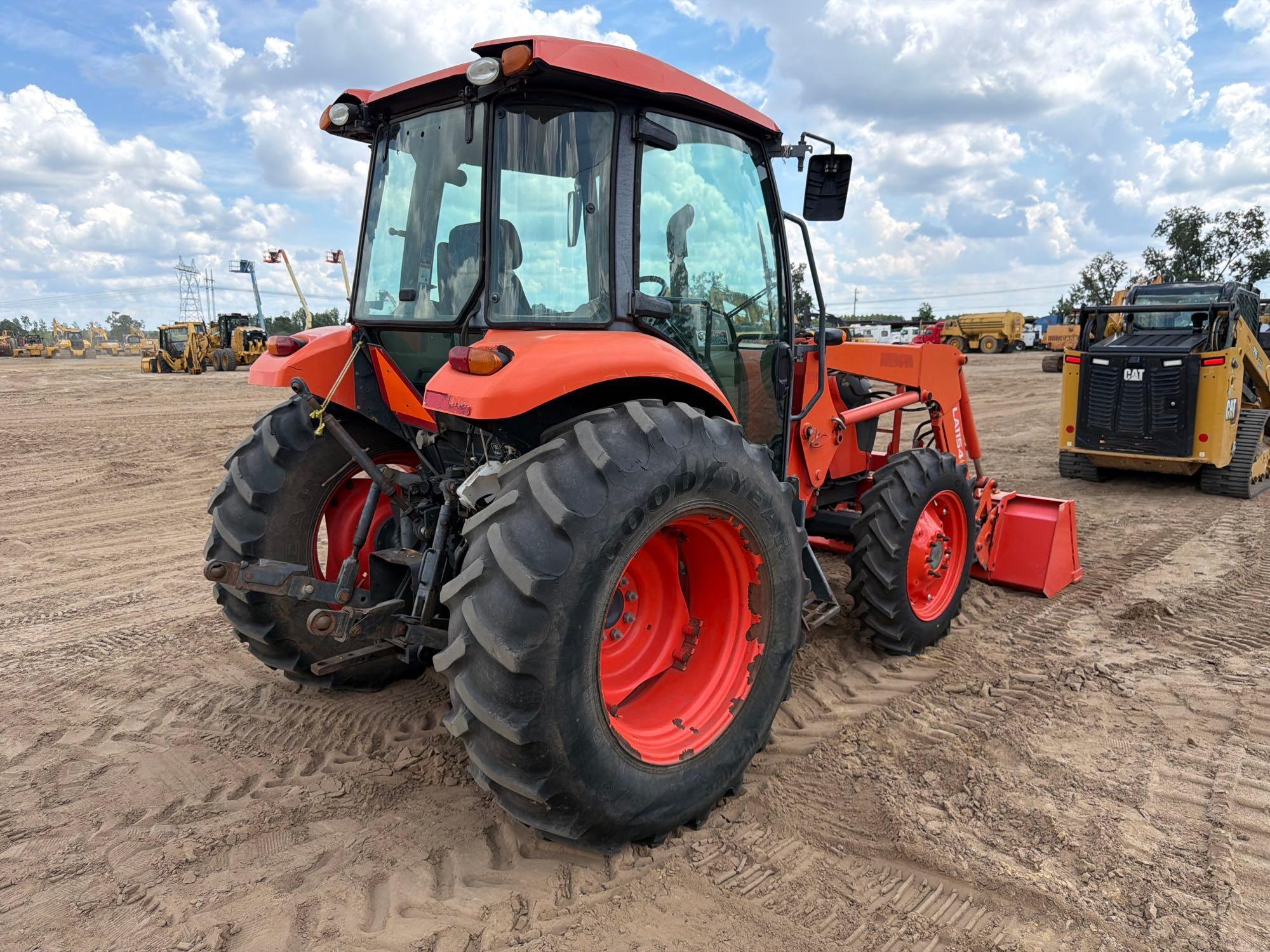 Kubota M7060