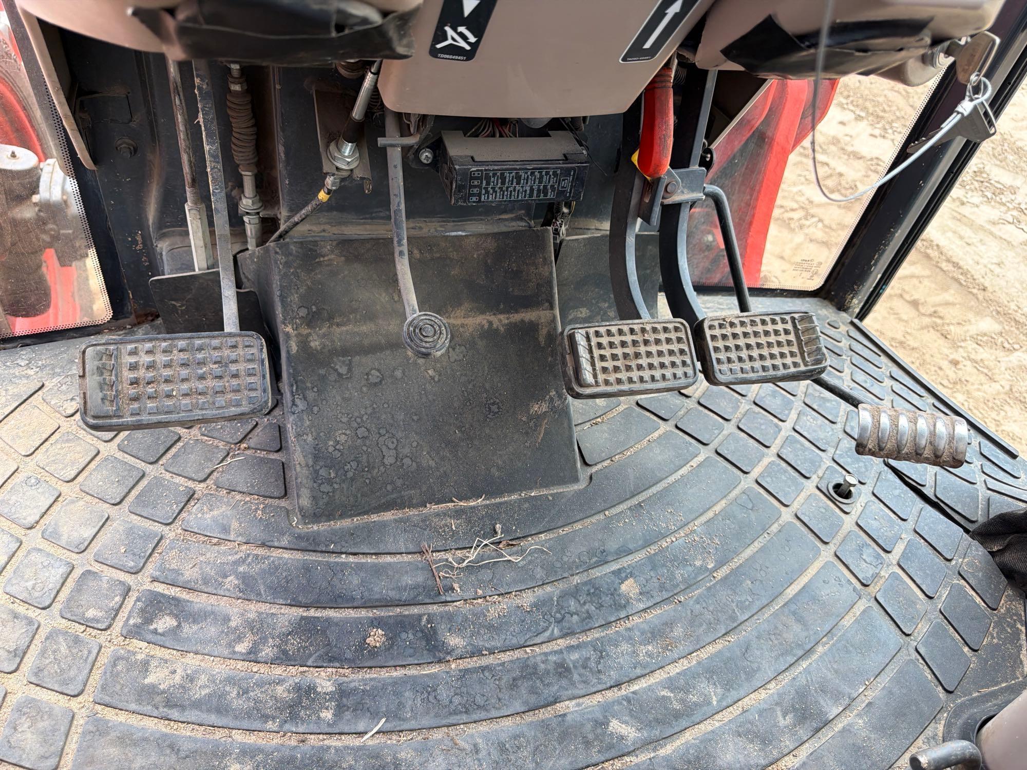 Kubota M7060
