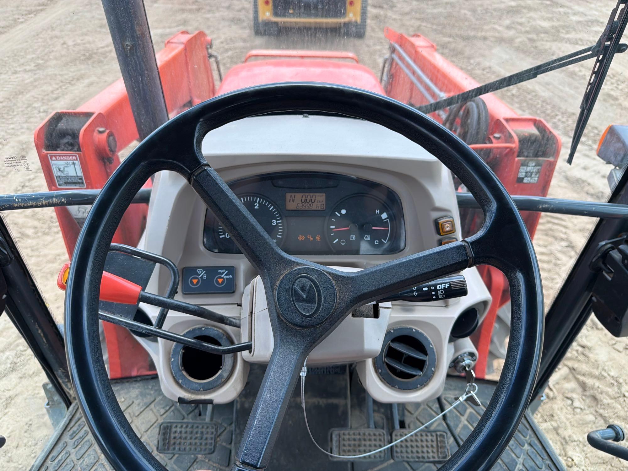 Kubota M7060