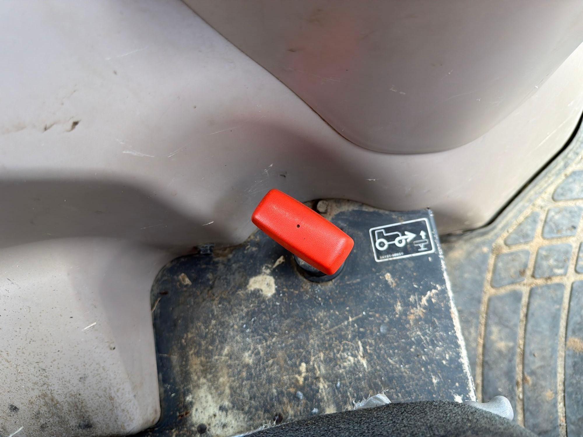 Kubota M7060