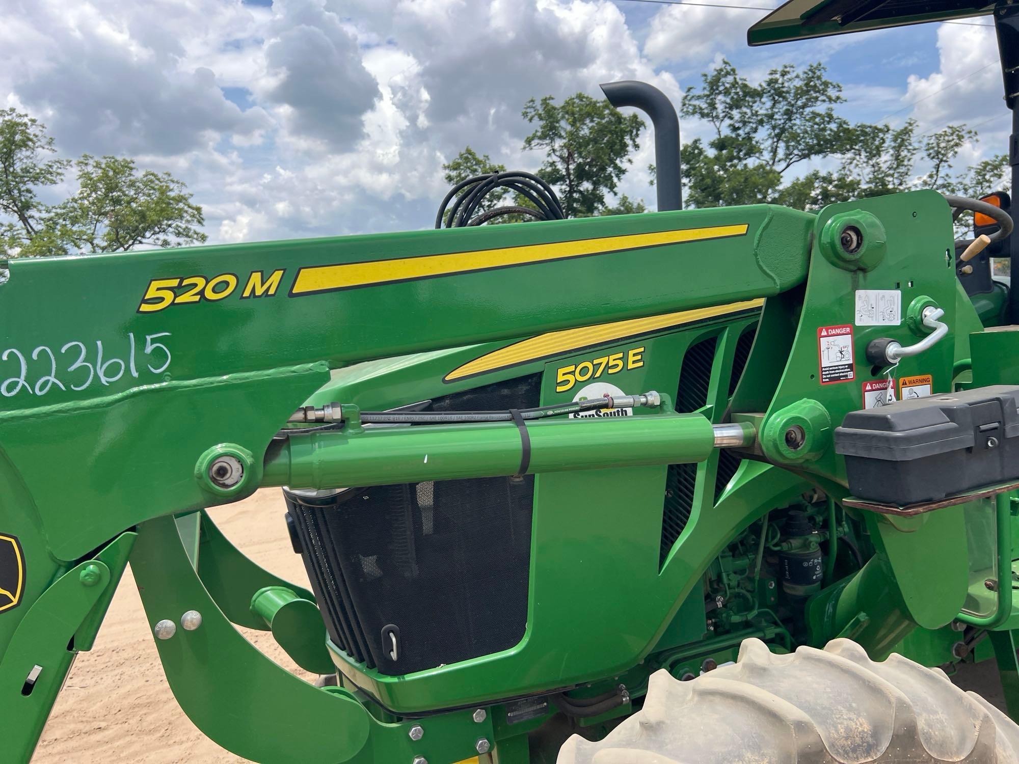 John Deere 5075E