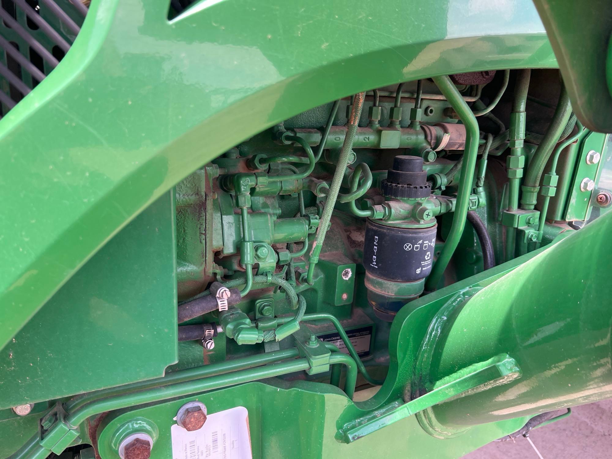 John Deere 5075E