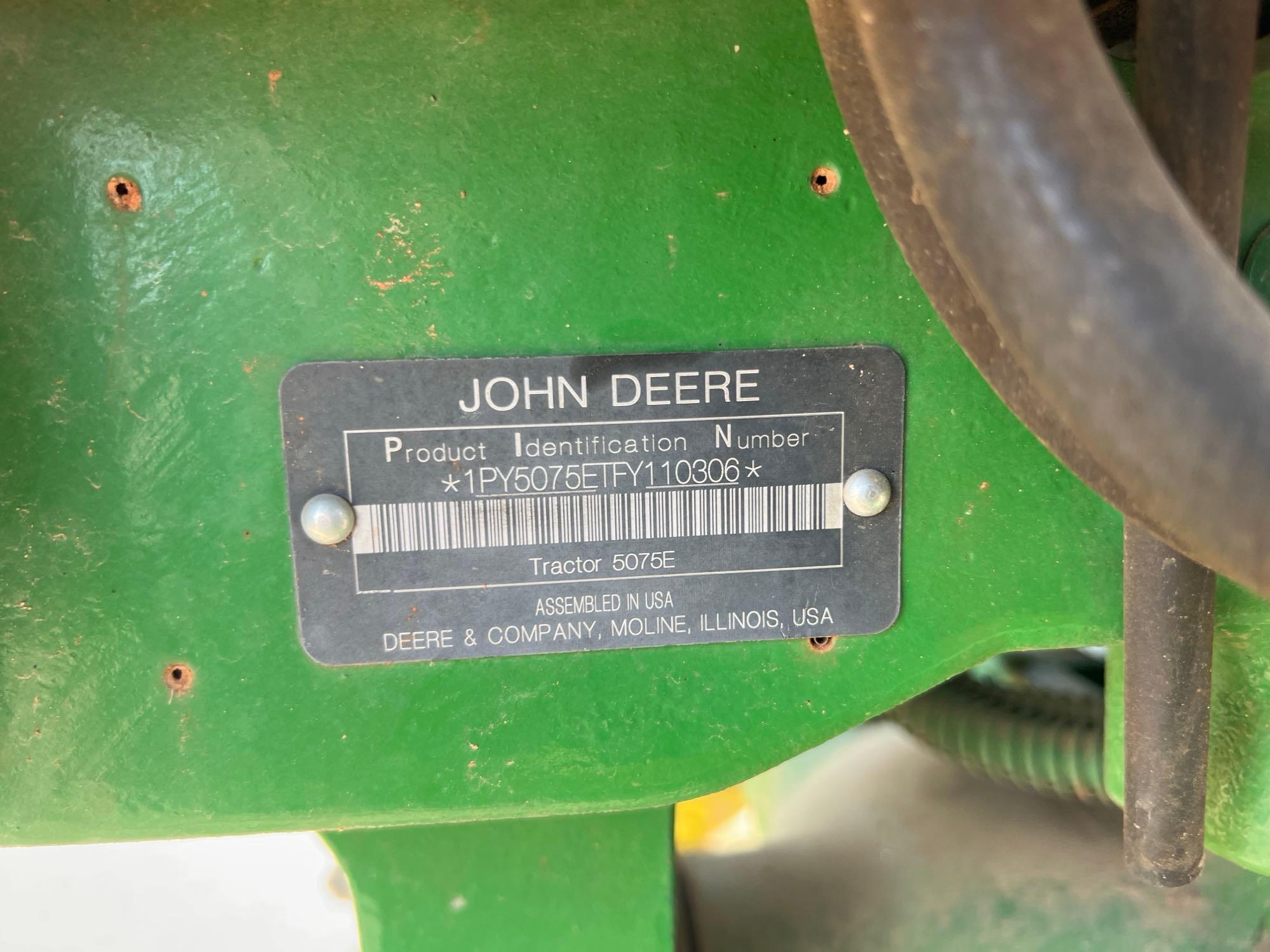 John Deere 5075E