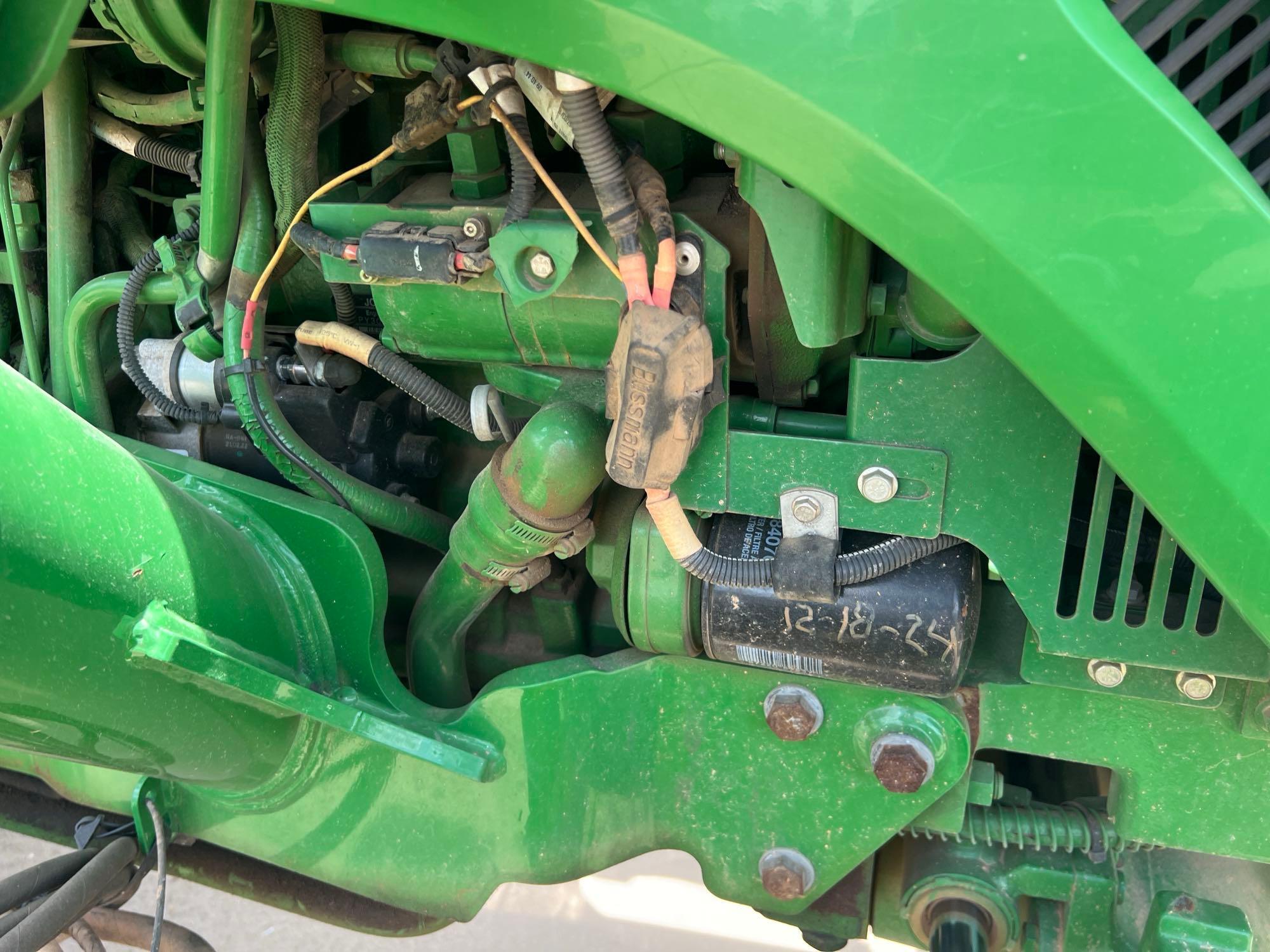 John Deere 5075E