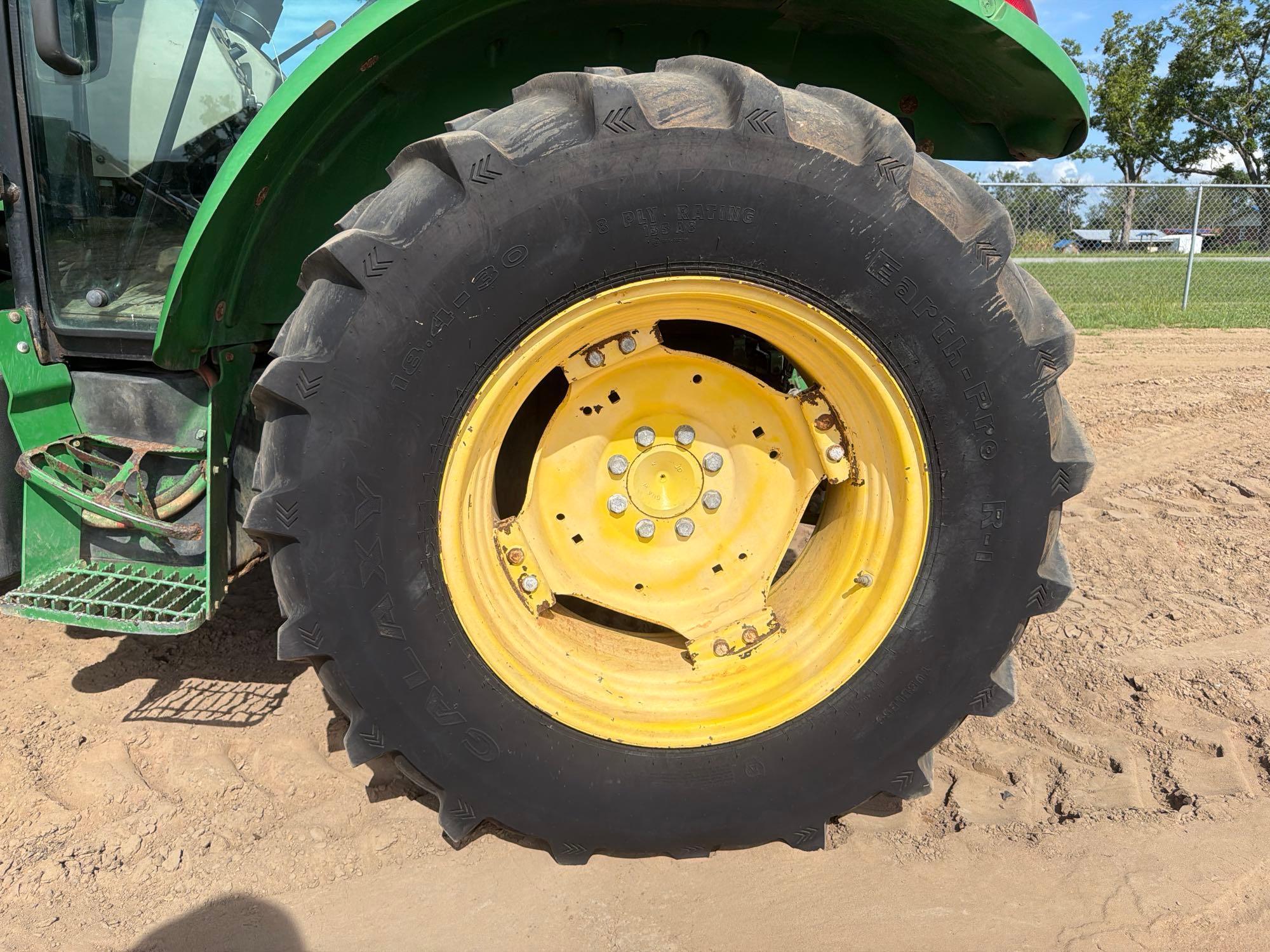 John Deere 5101E