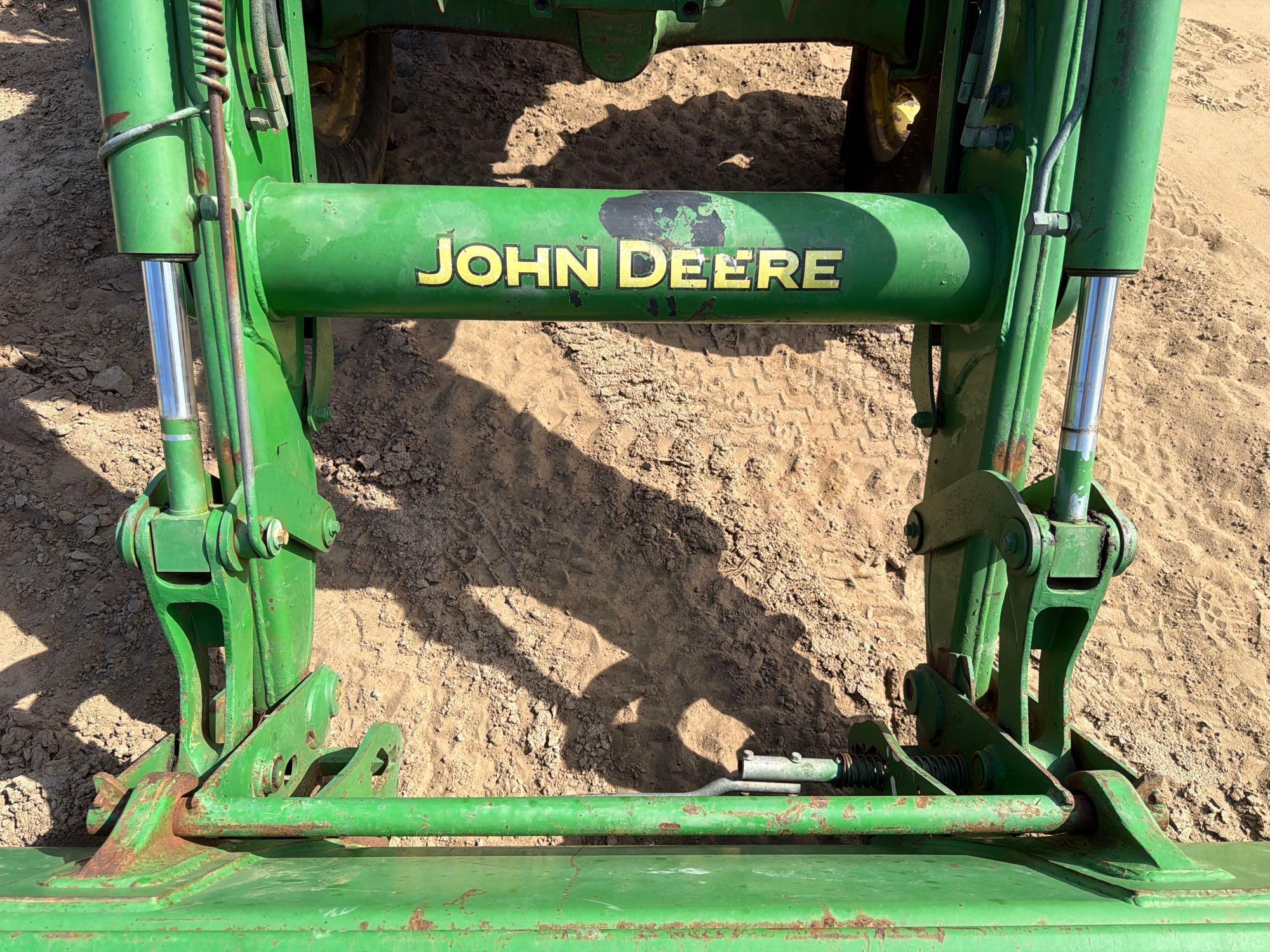 John Deere 5101E