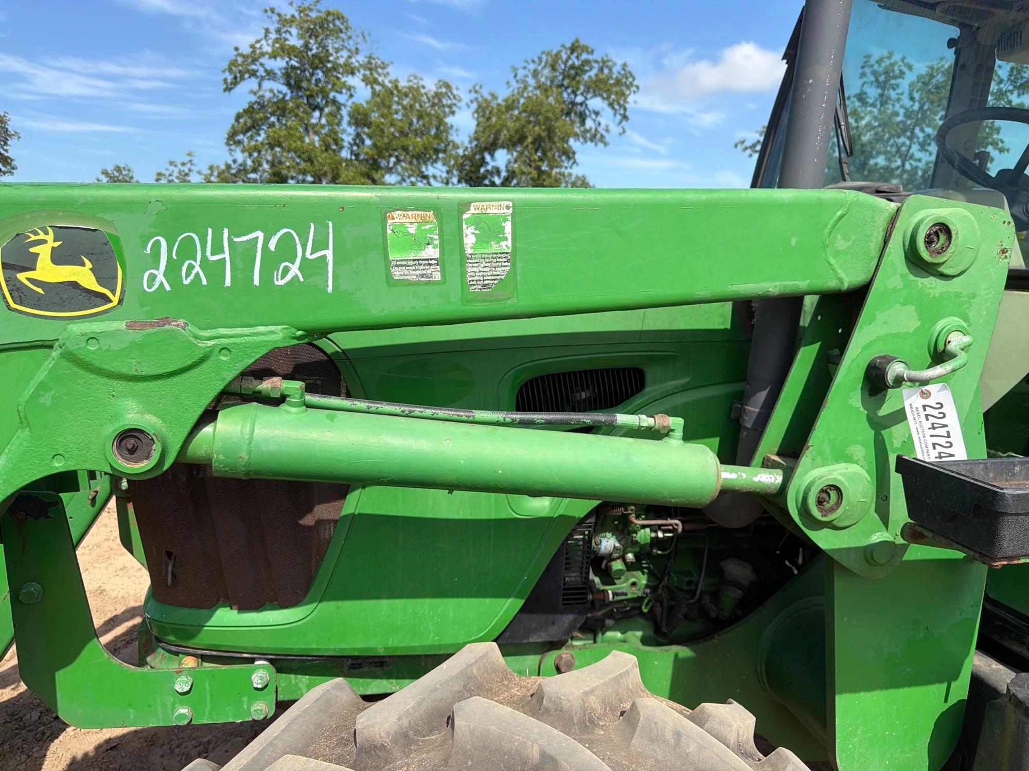 John Deere 5101E