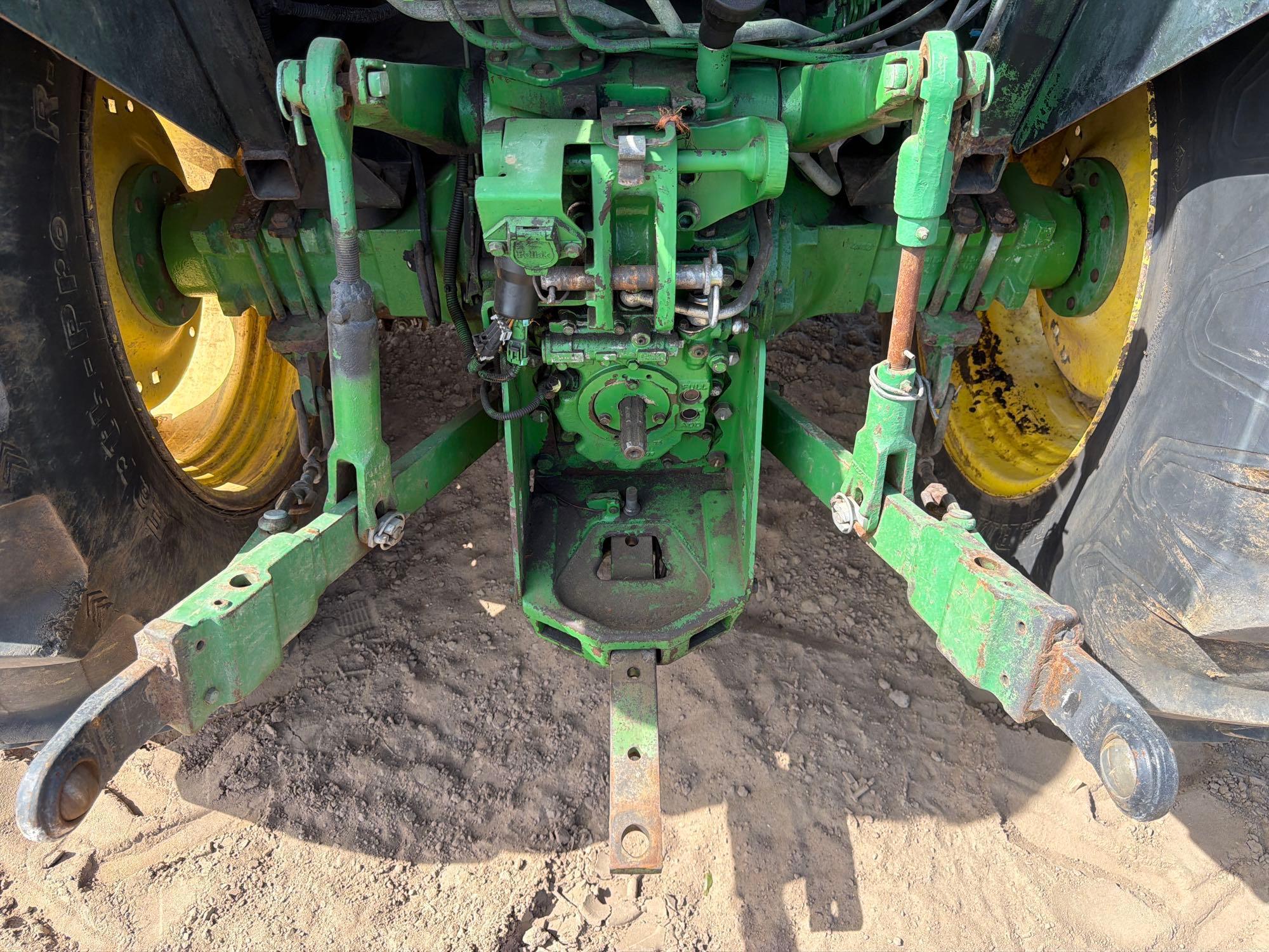 John Deere 5101E