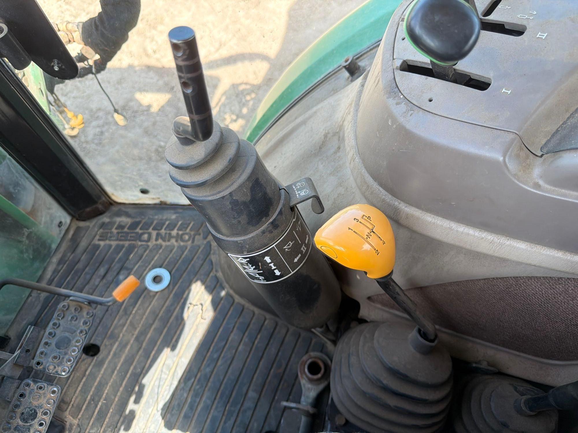 John Deere 5101E
