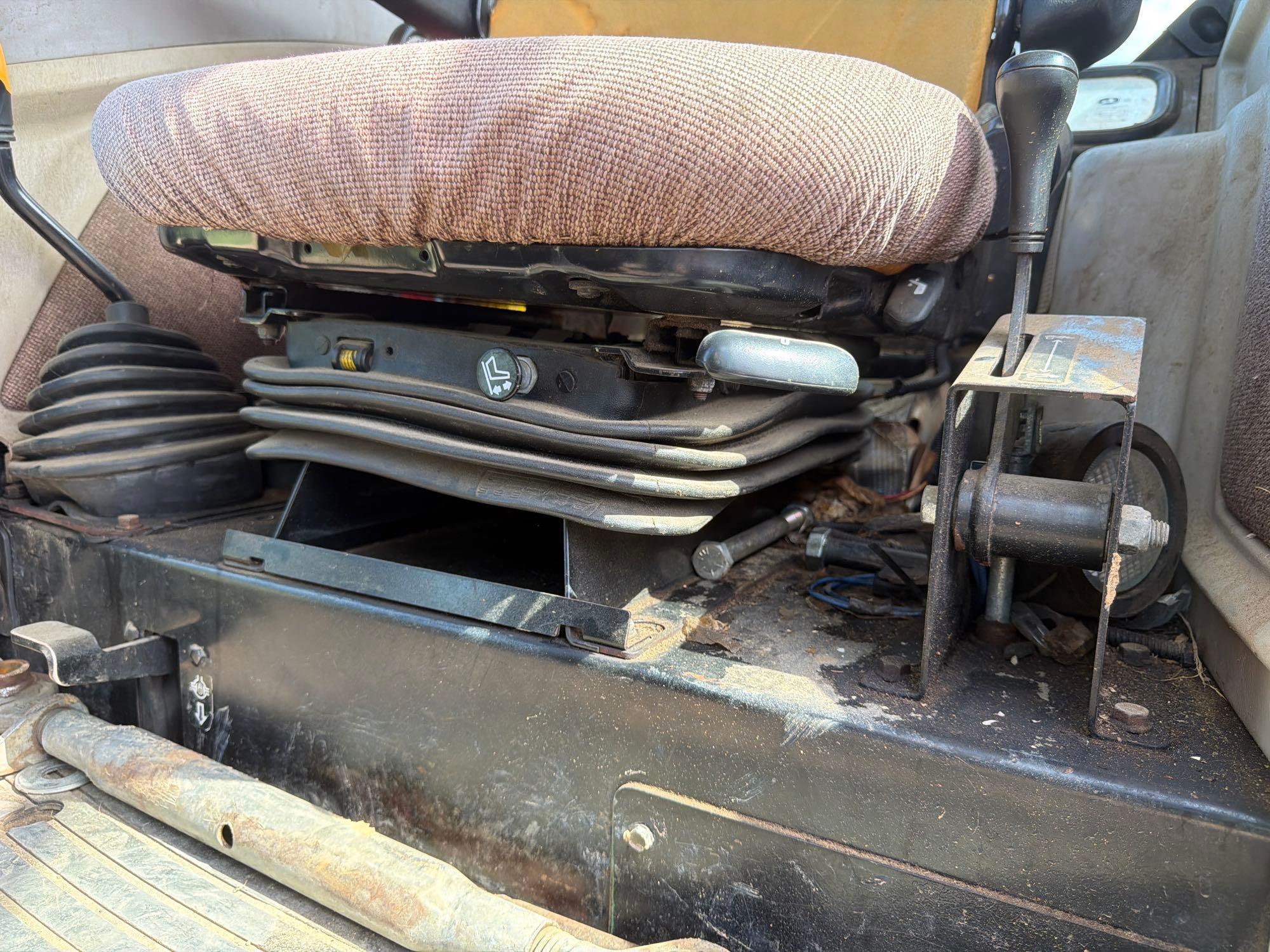John Deere 5101E