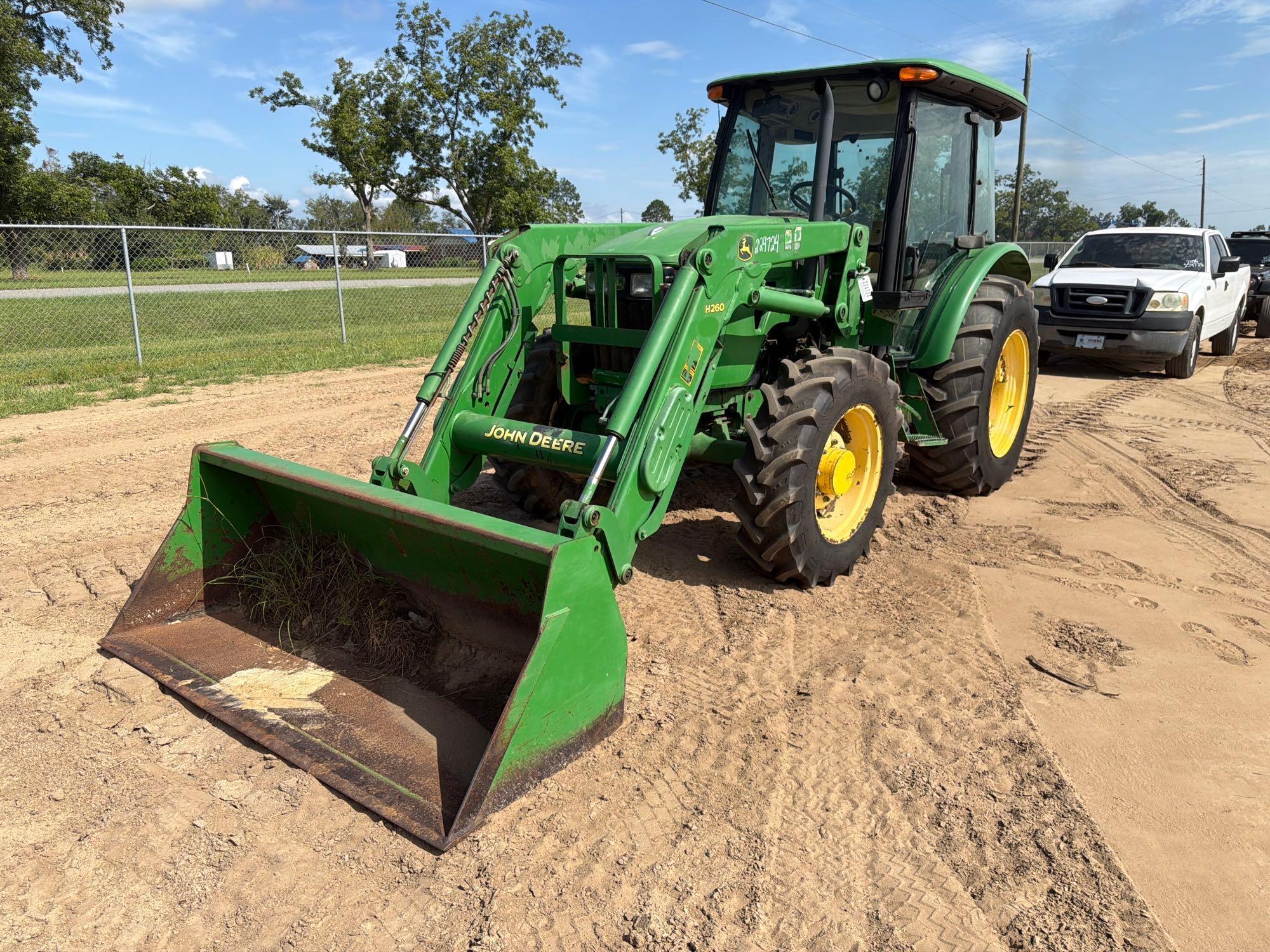 John Deere 5101E