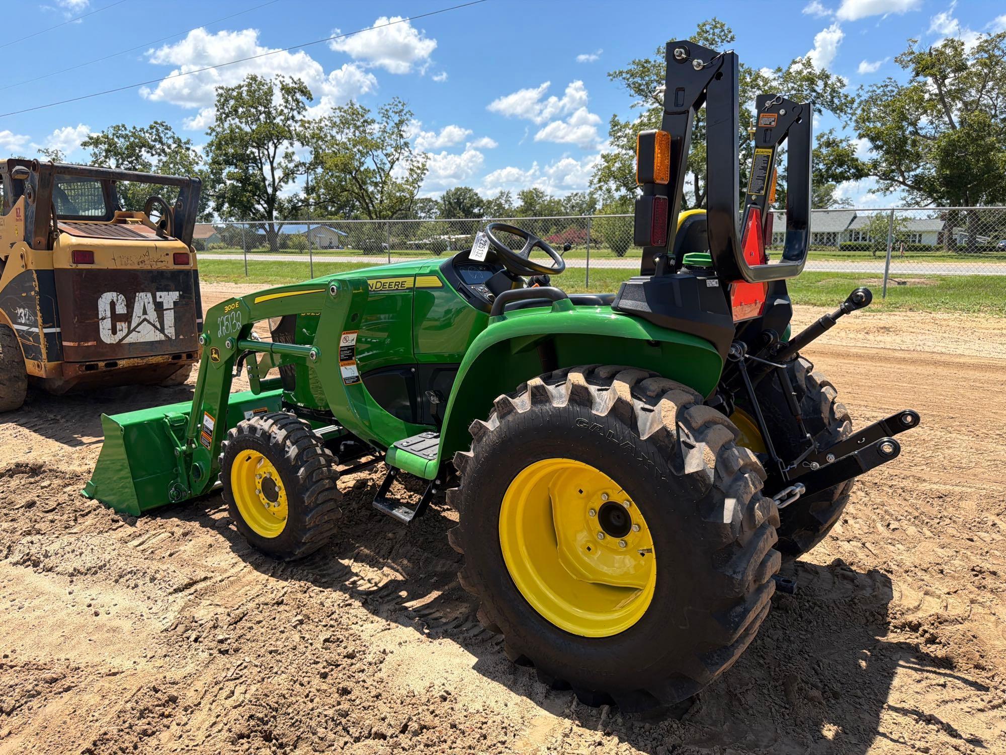 John Deere 300E
