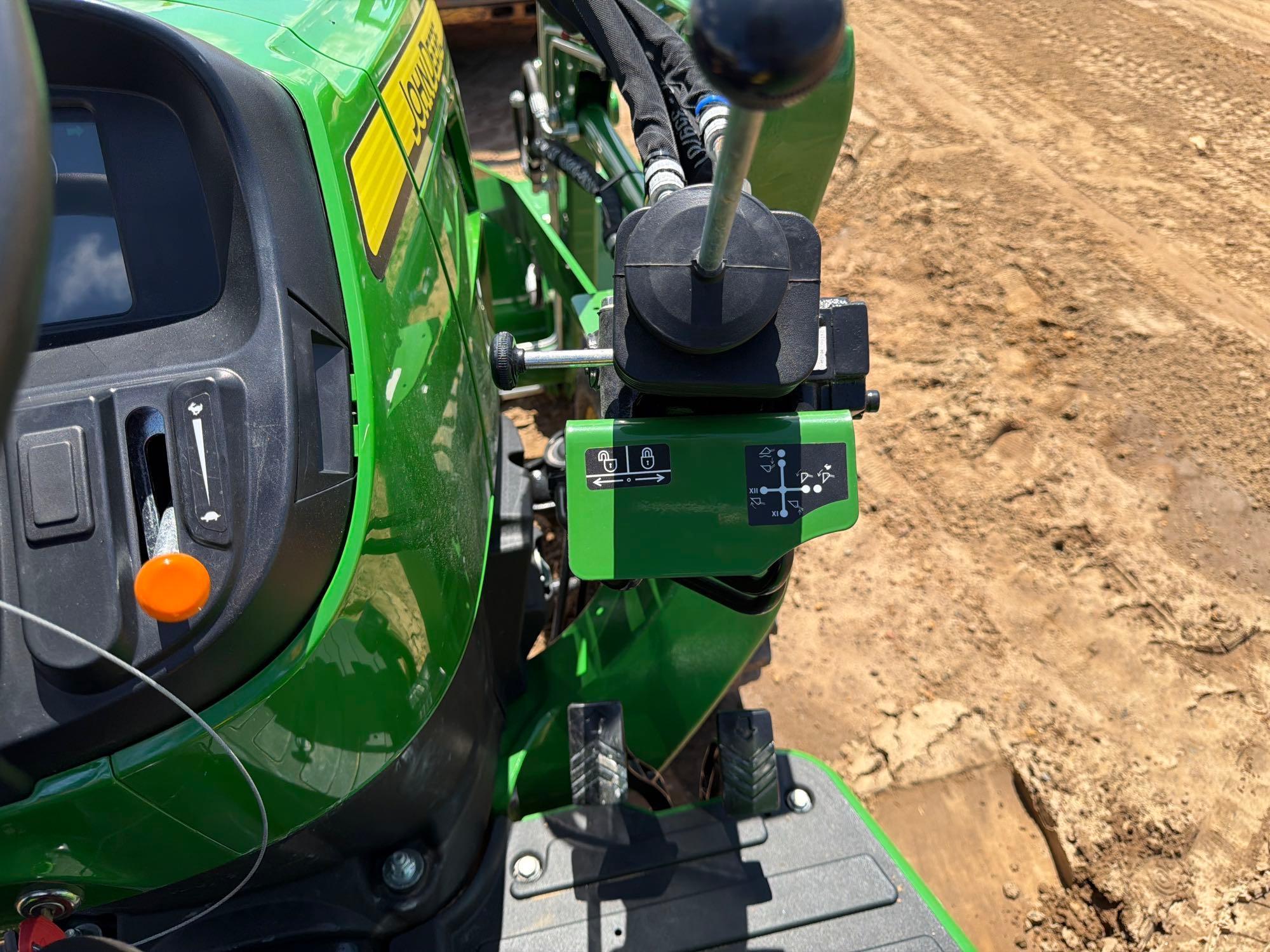 John Deere 300E