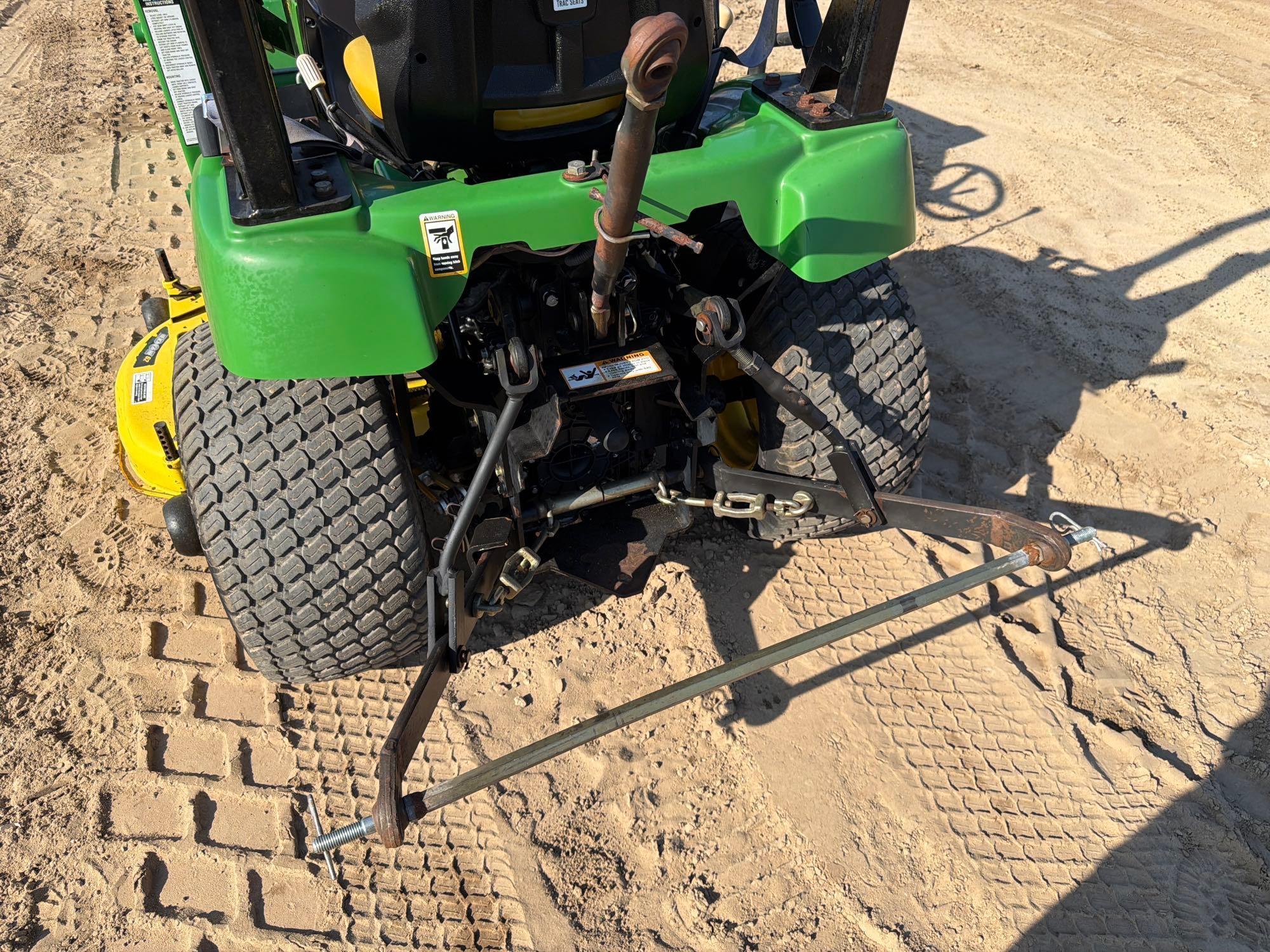 John Deere 2210