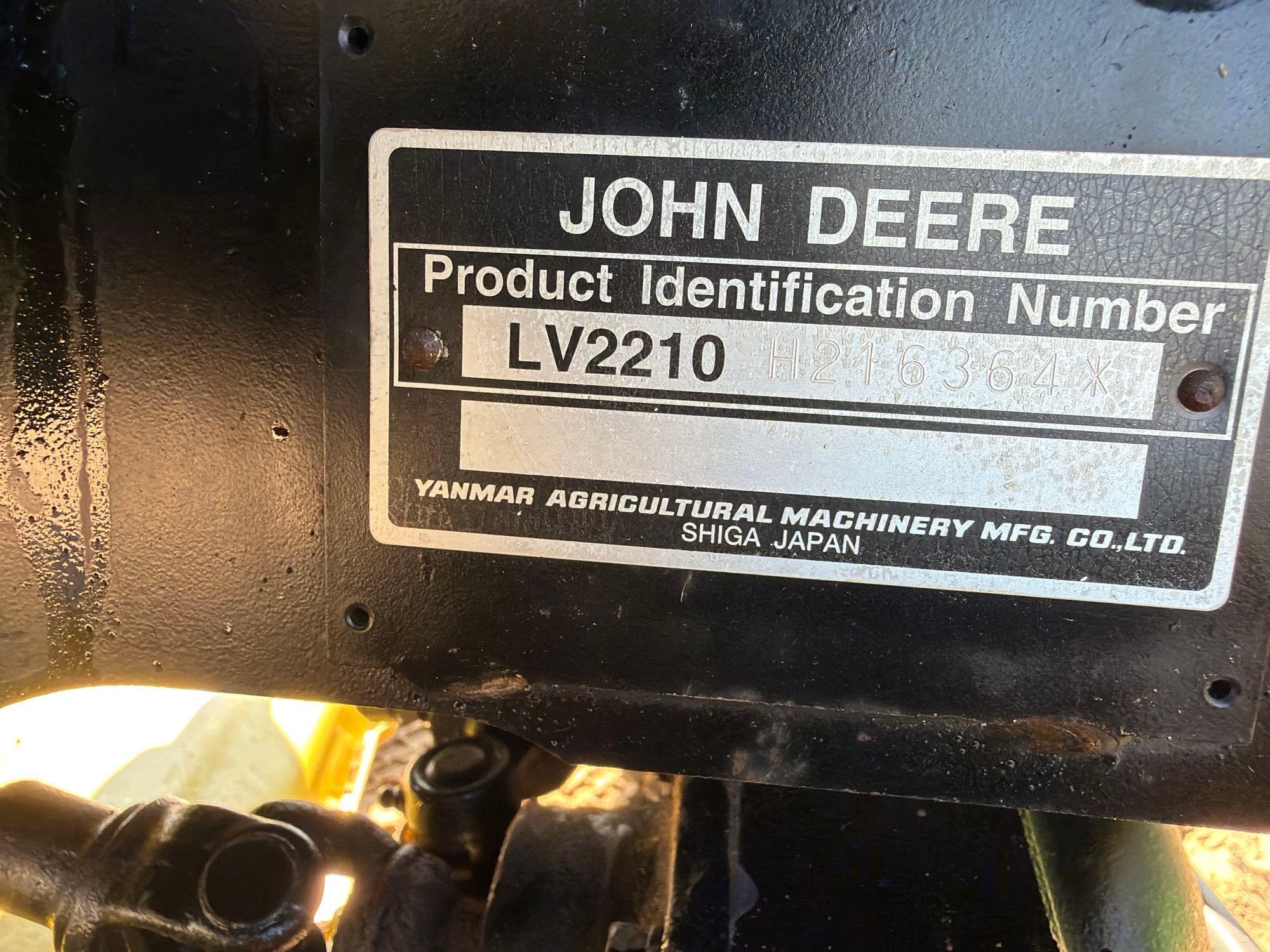 John Deere 2210