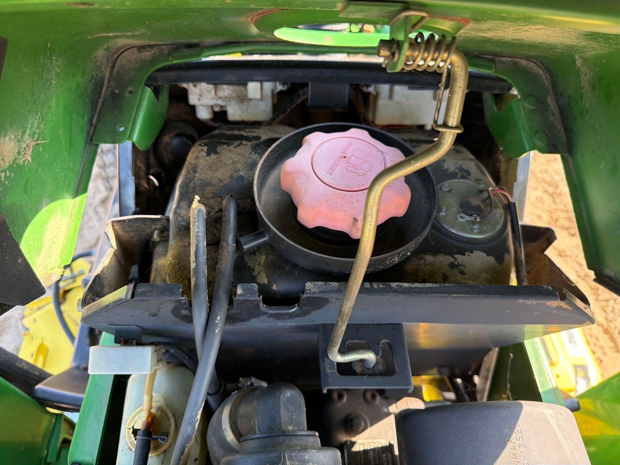 John Deere 2210