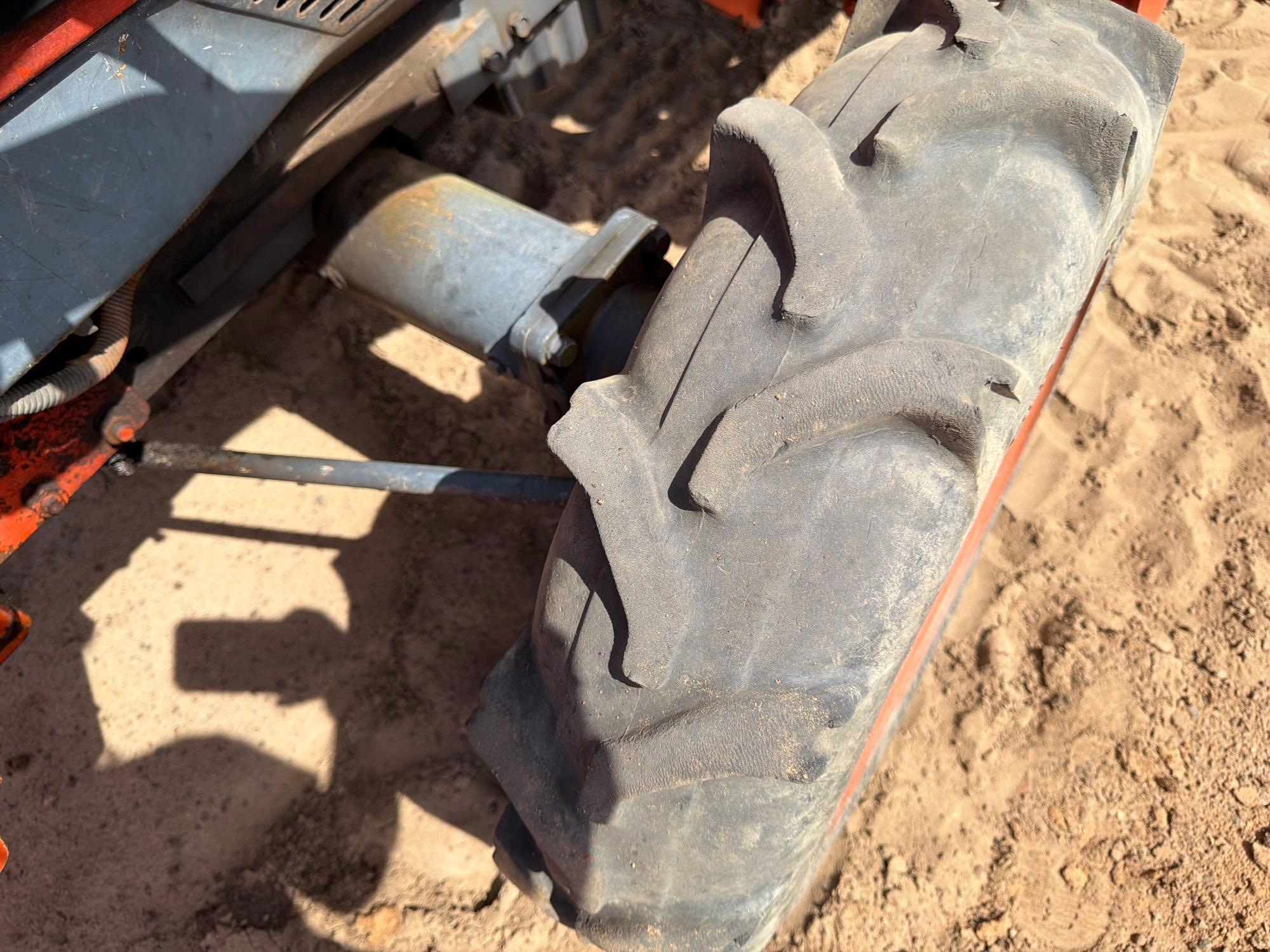 Kubota L3300