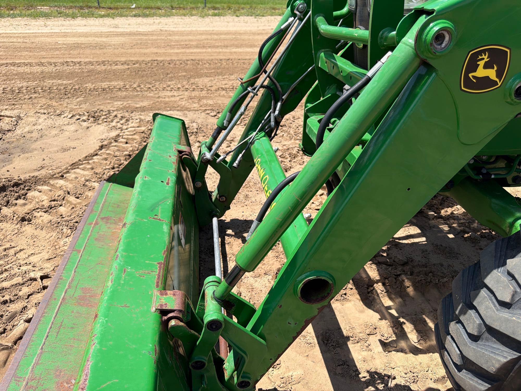 John Deere 4066R
