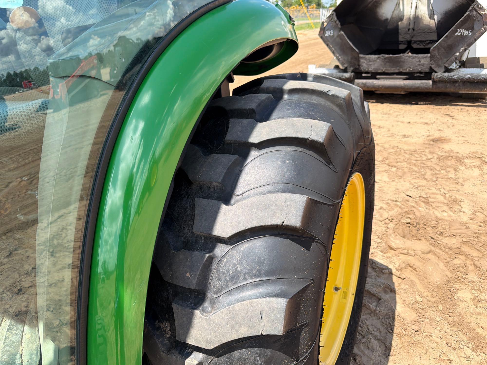 John Deere 4066R