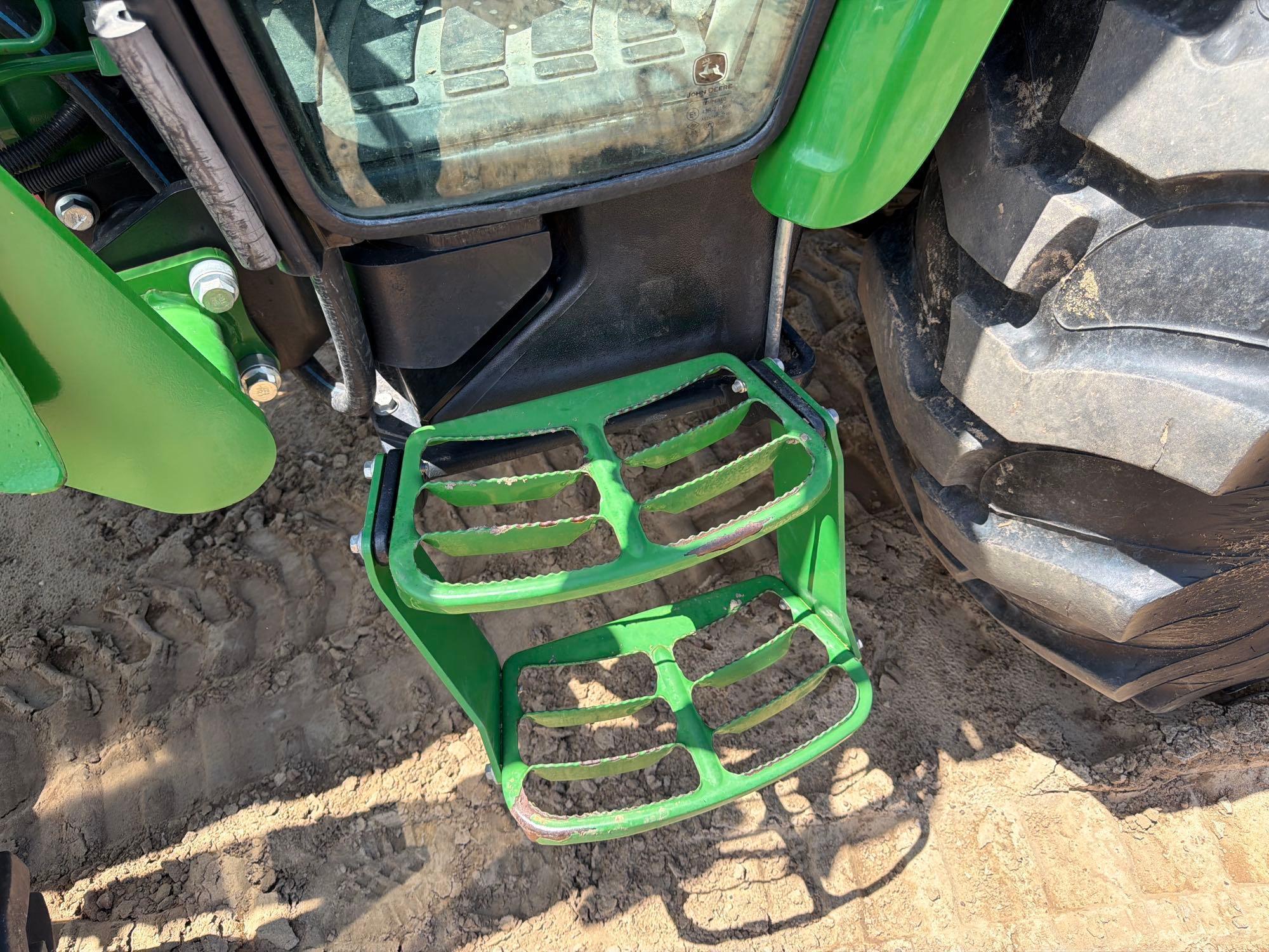 John Deere 4066R