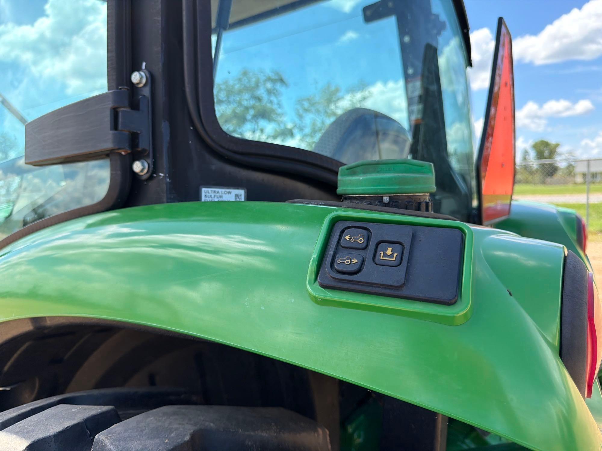 John Deere 4066R