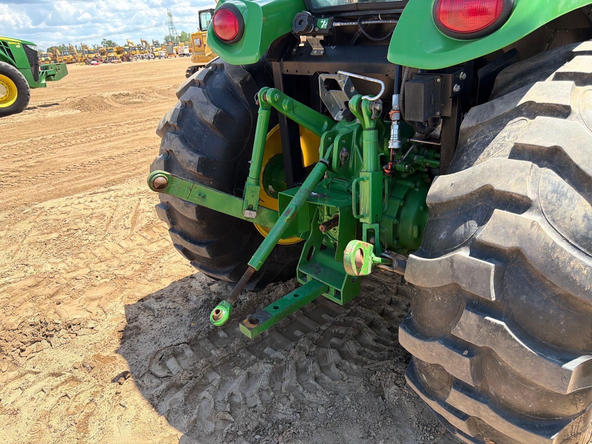 John Deere 4066R