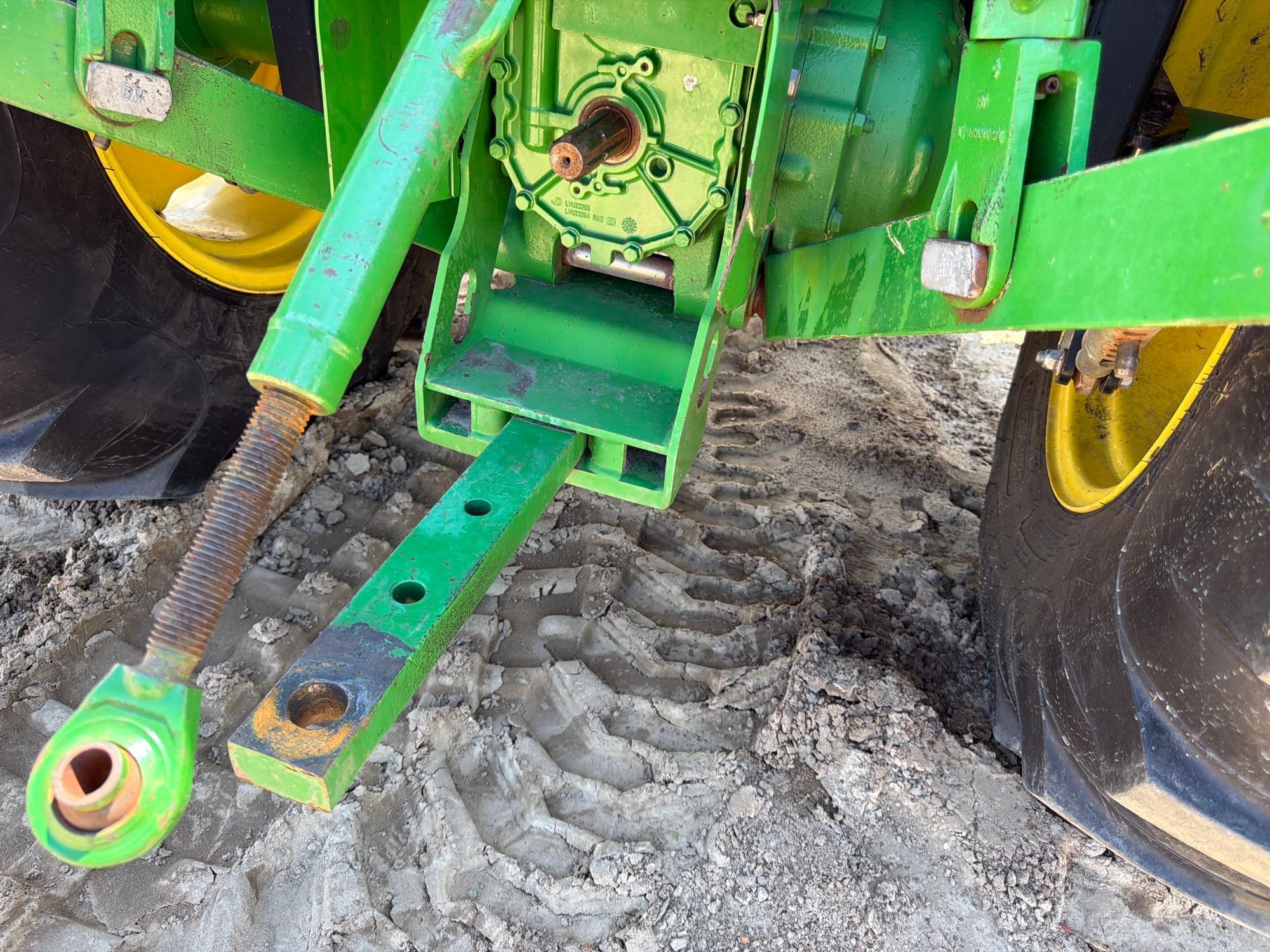 John Deere 4066R