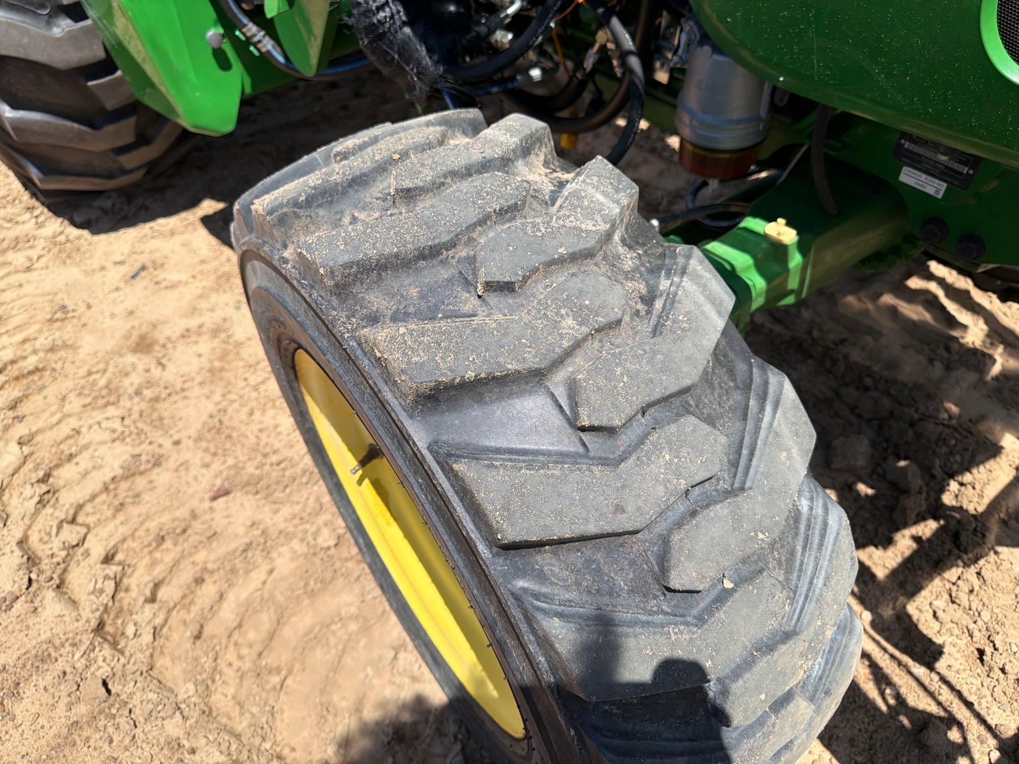 John Deere 4066R