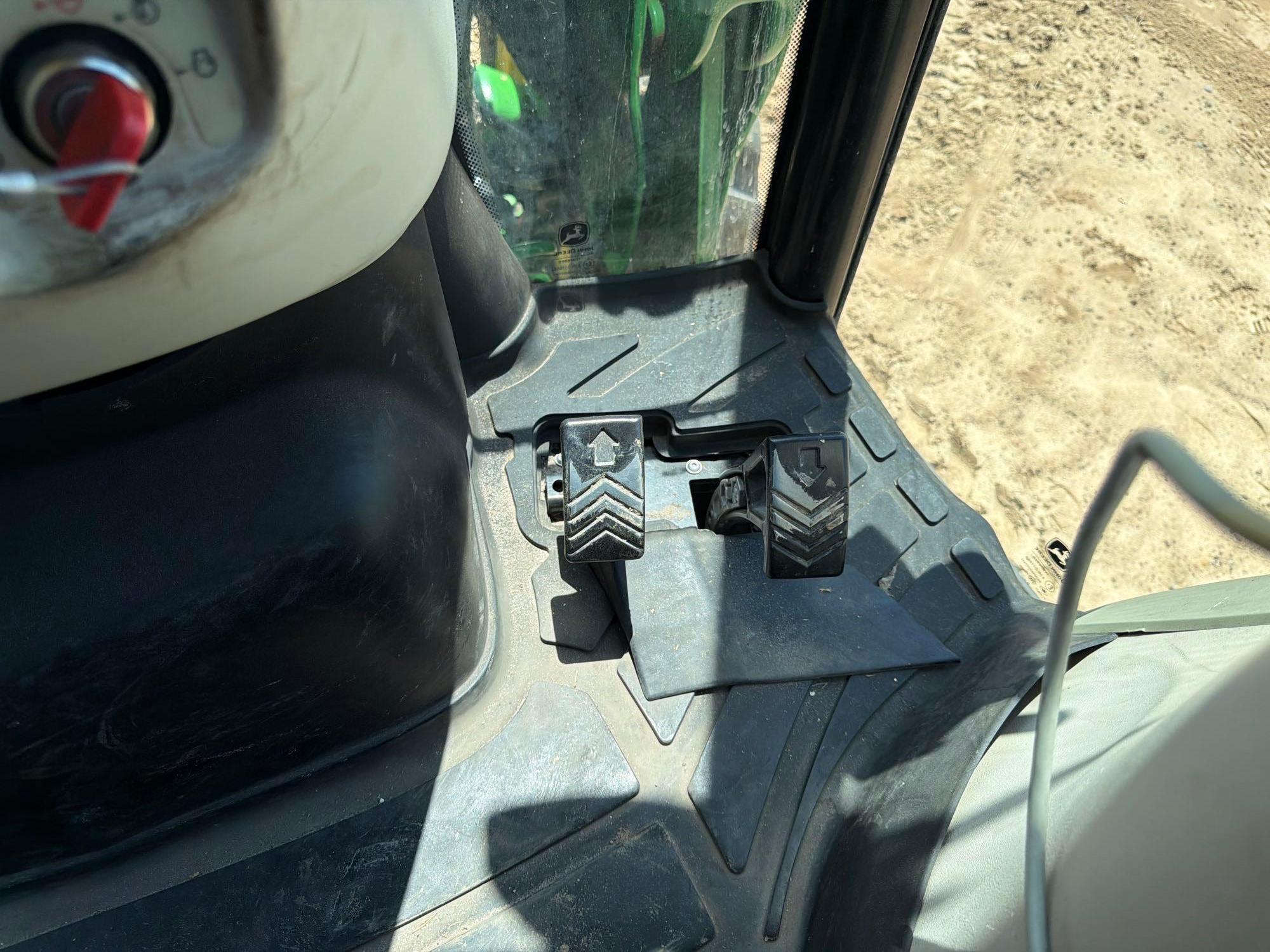 John Deere 4066R