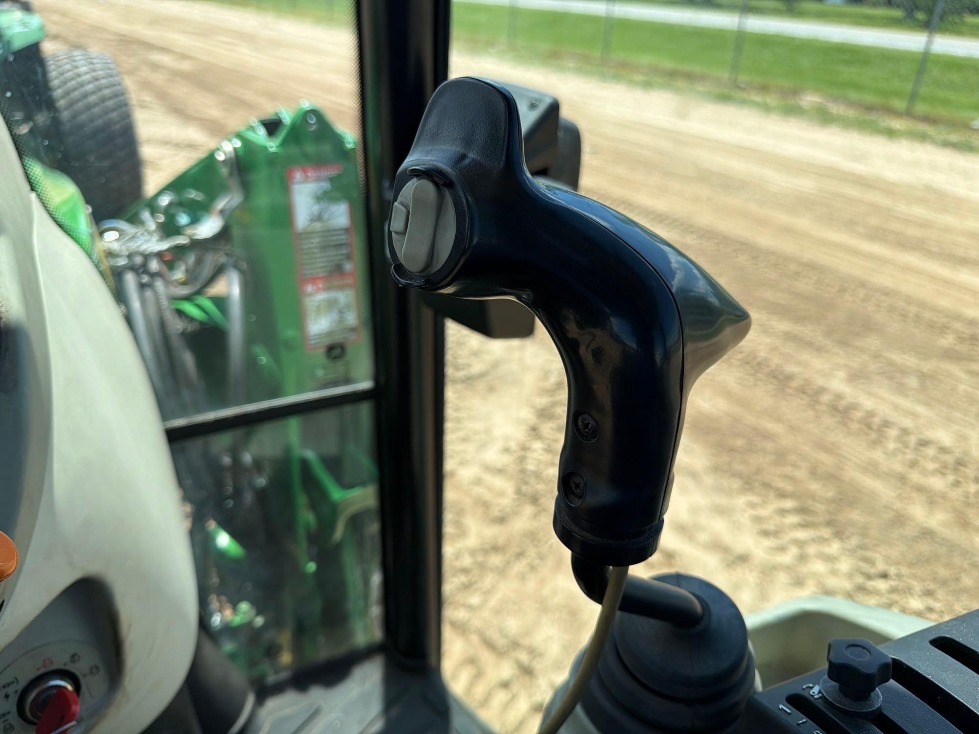 John Deere 4066R
