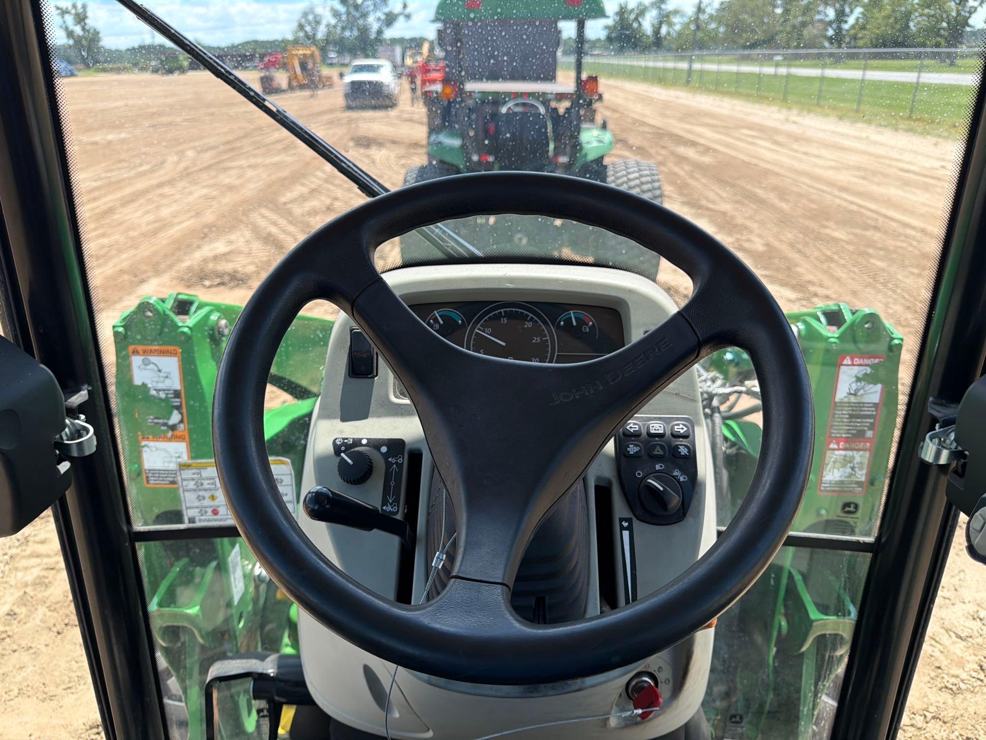 John Deere 4066R