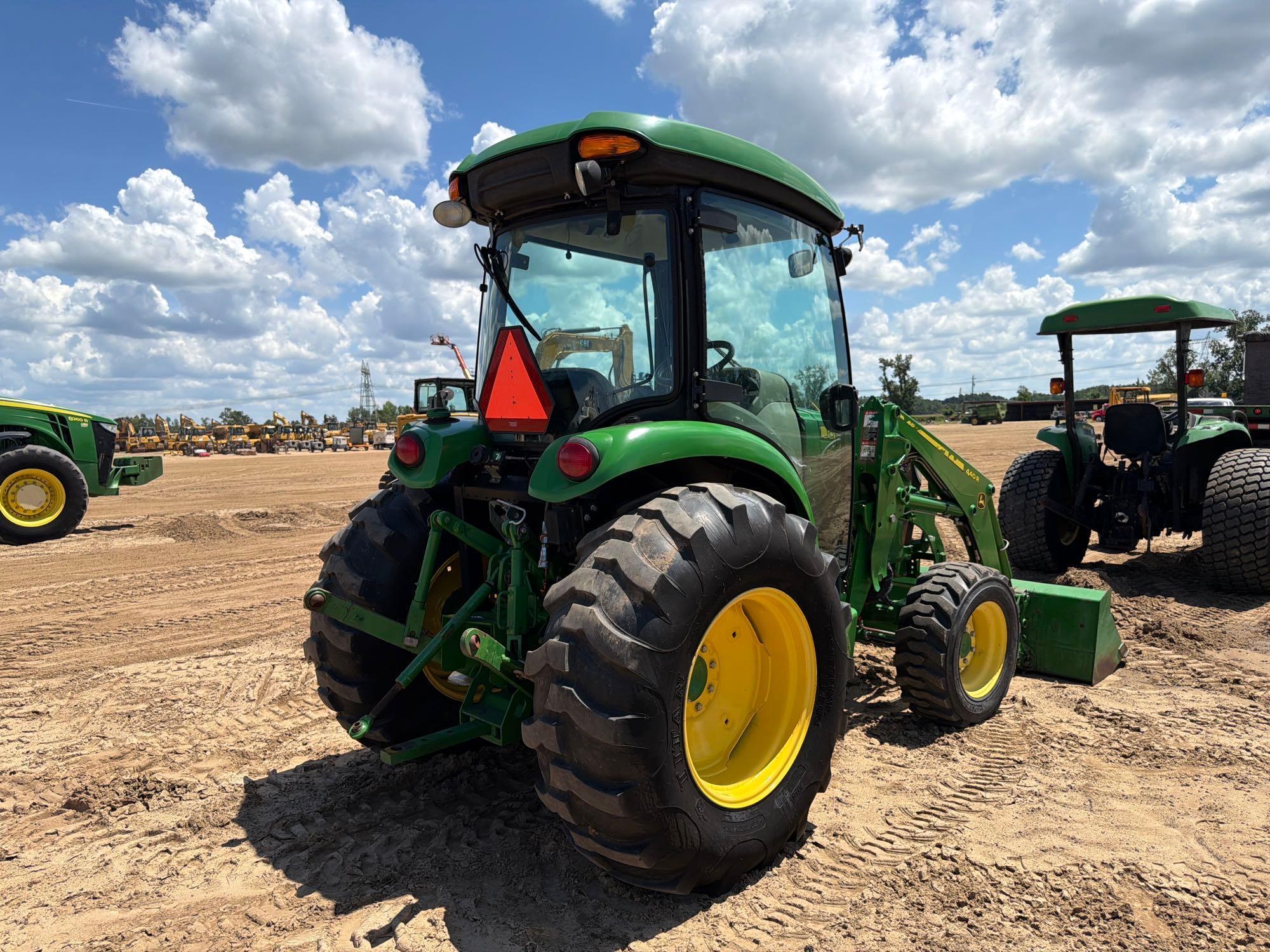 John Deere 4066R