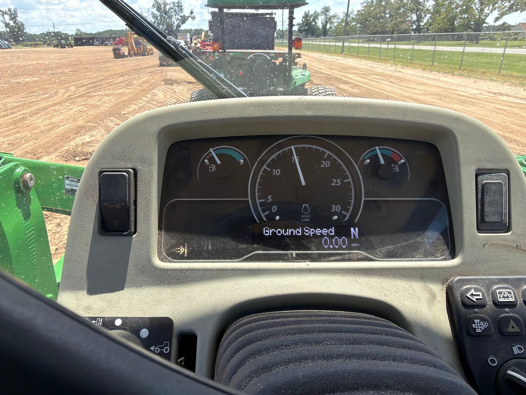 John Deere 4066R