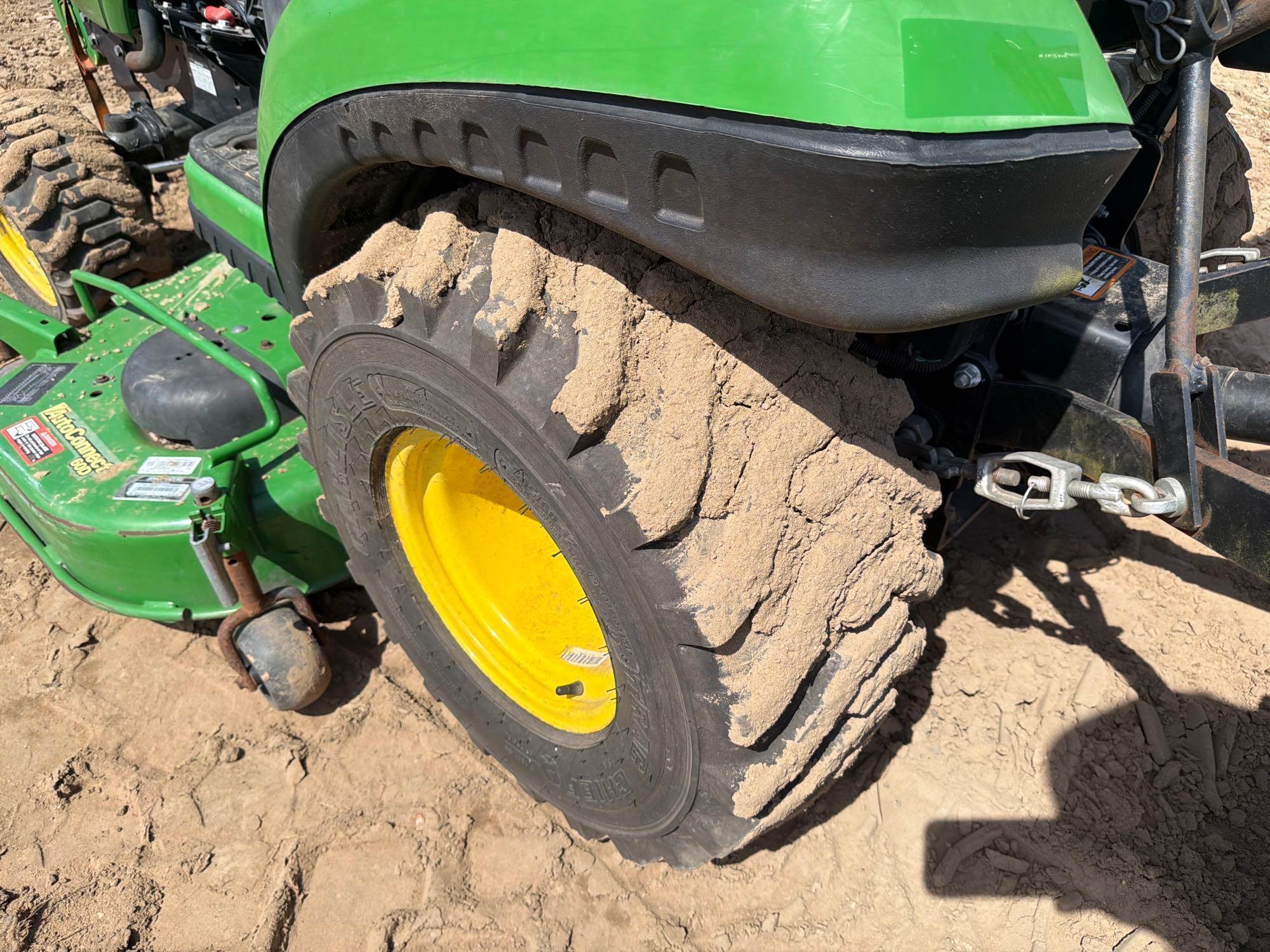 John Deere 1025R