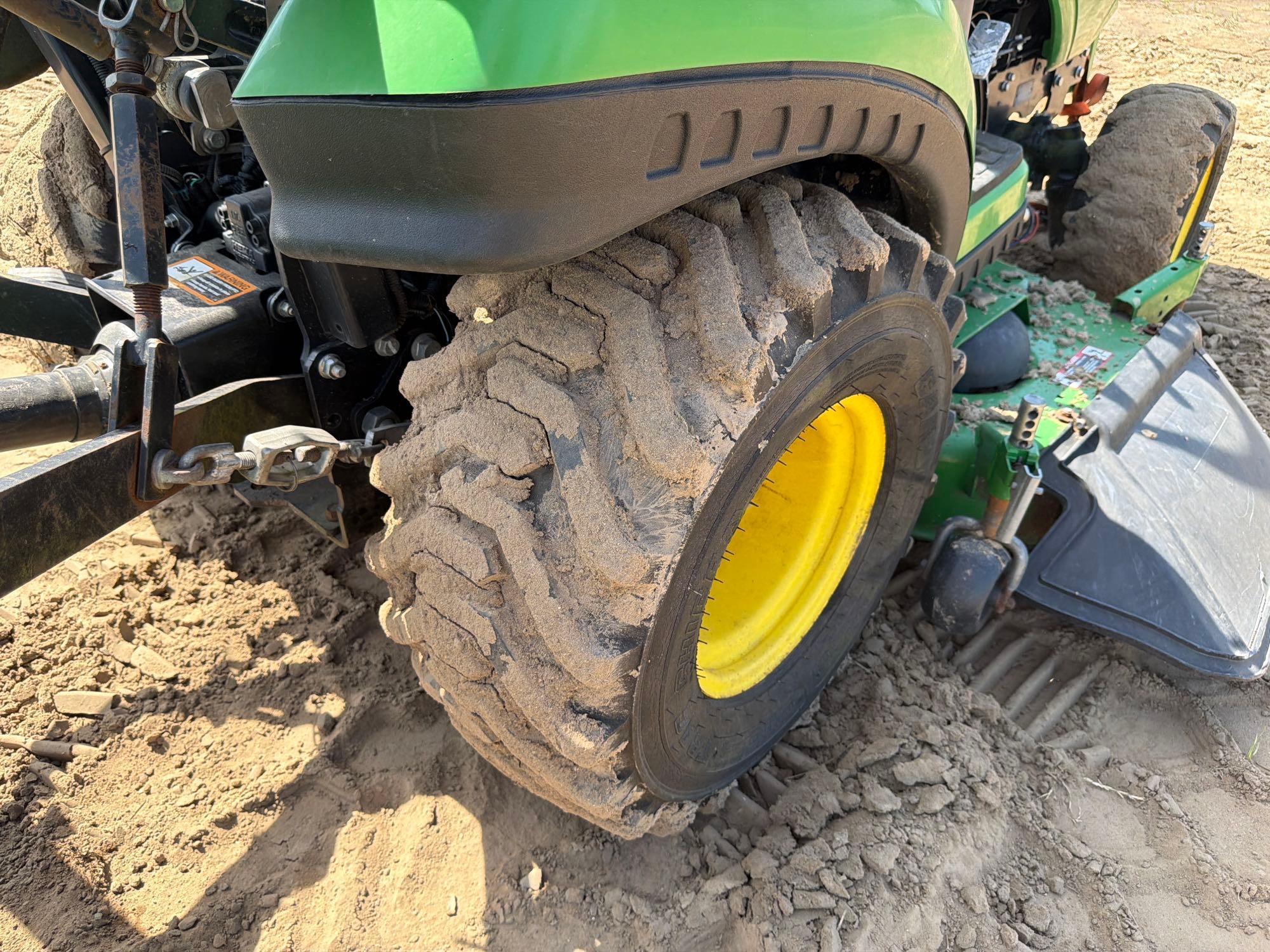 John Deere 1025R