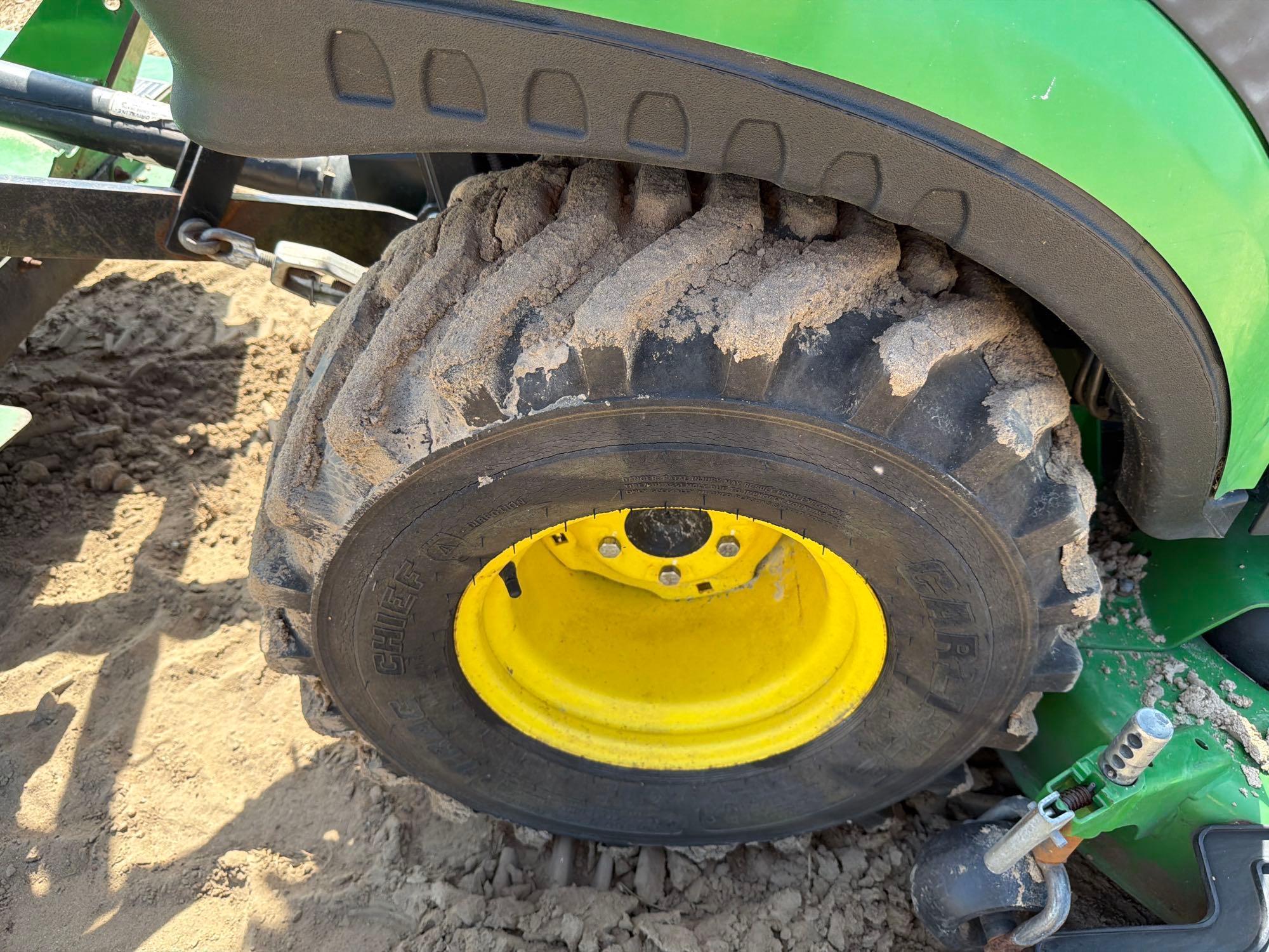 John Deere 1025R