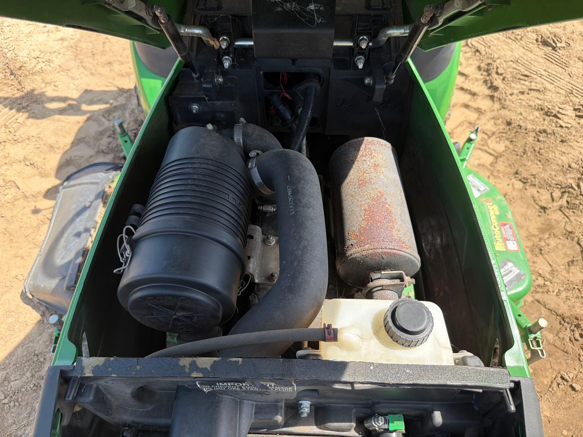 John Deere 1025R
