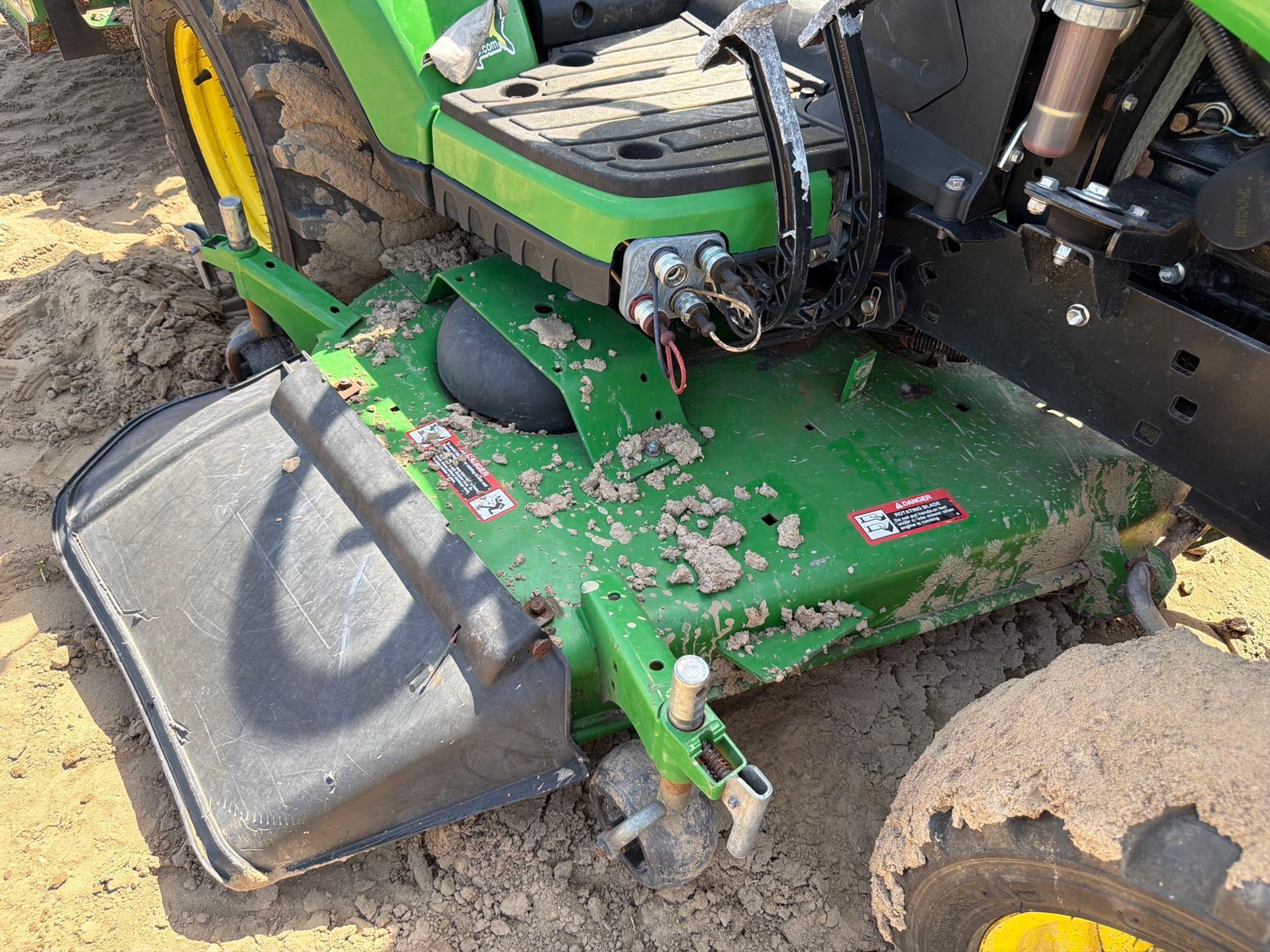 John Deere 1025R