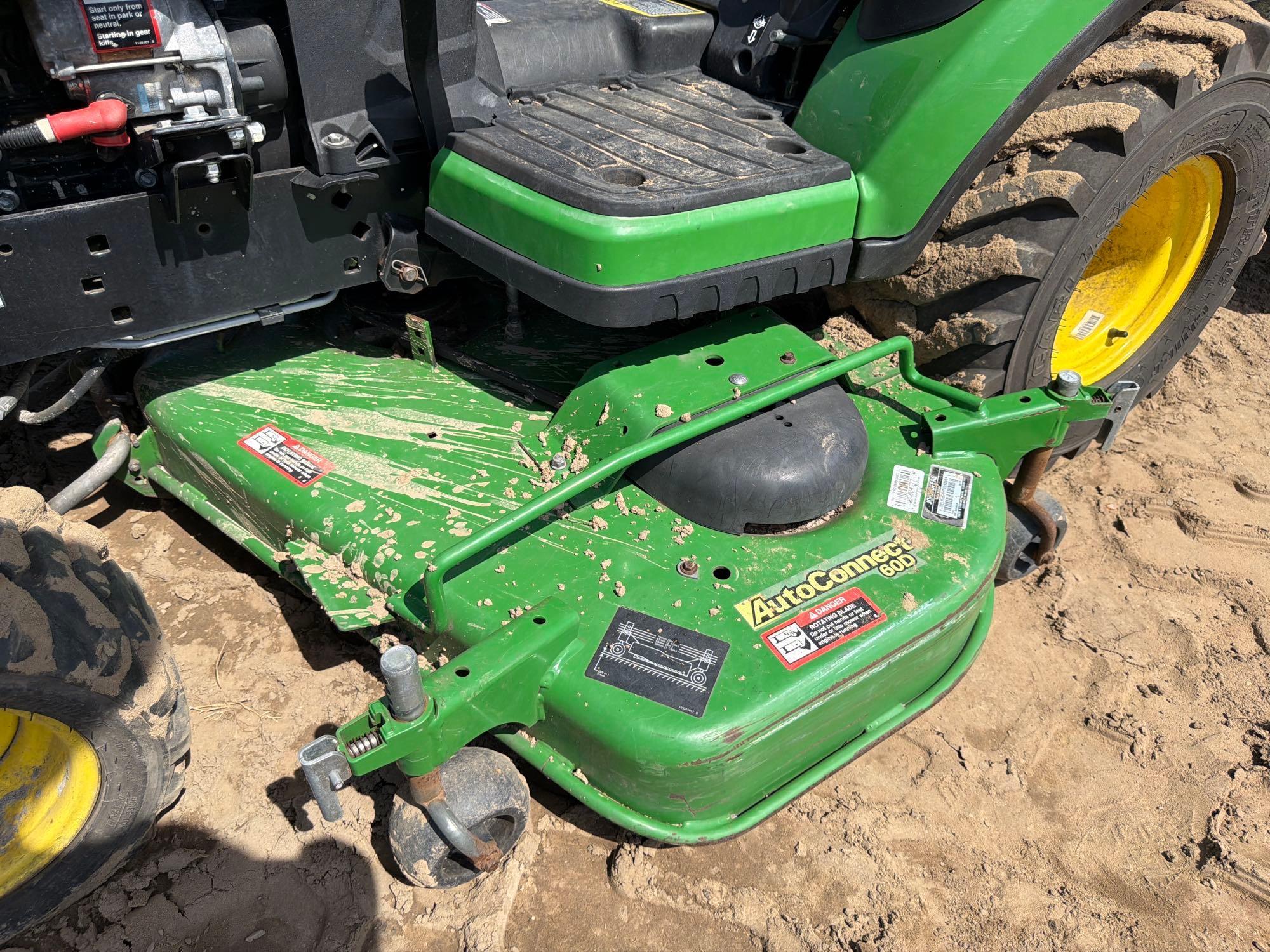 John Deere 1025R