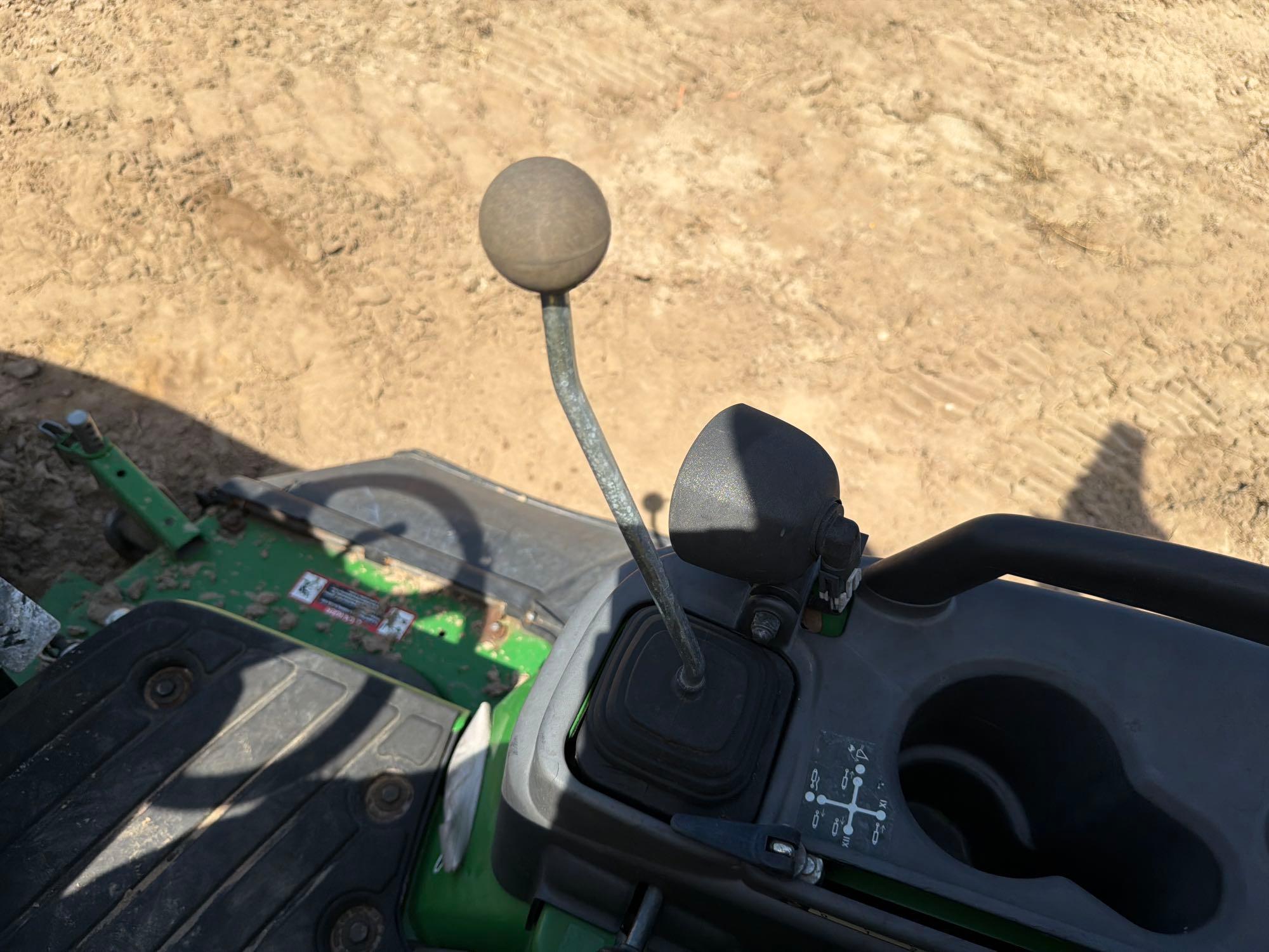 John Deere 1025R