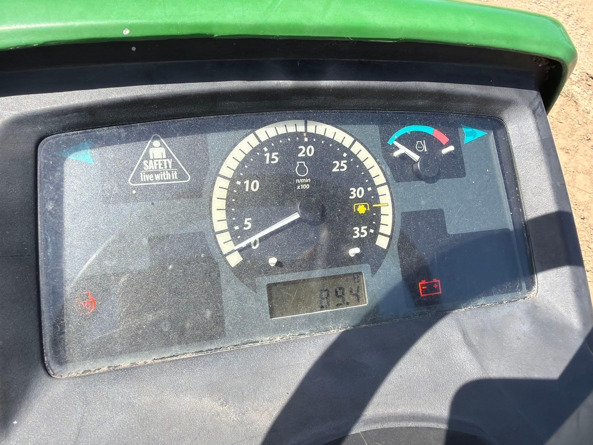 John Deere 1025R