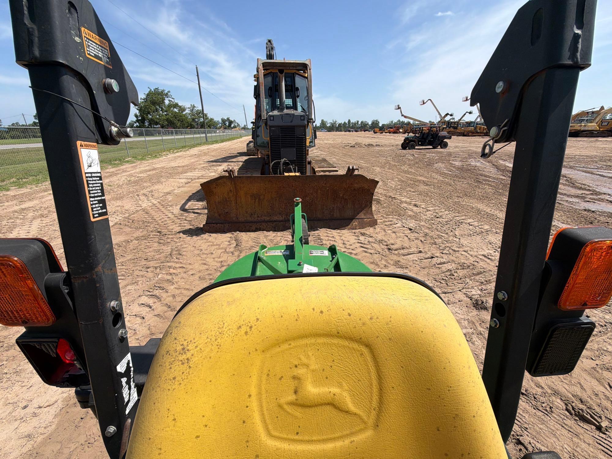 John Deere 1025R