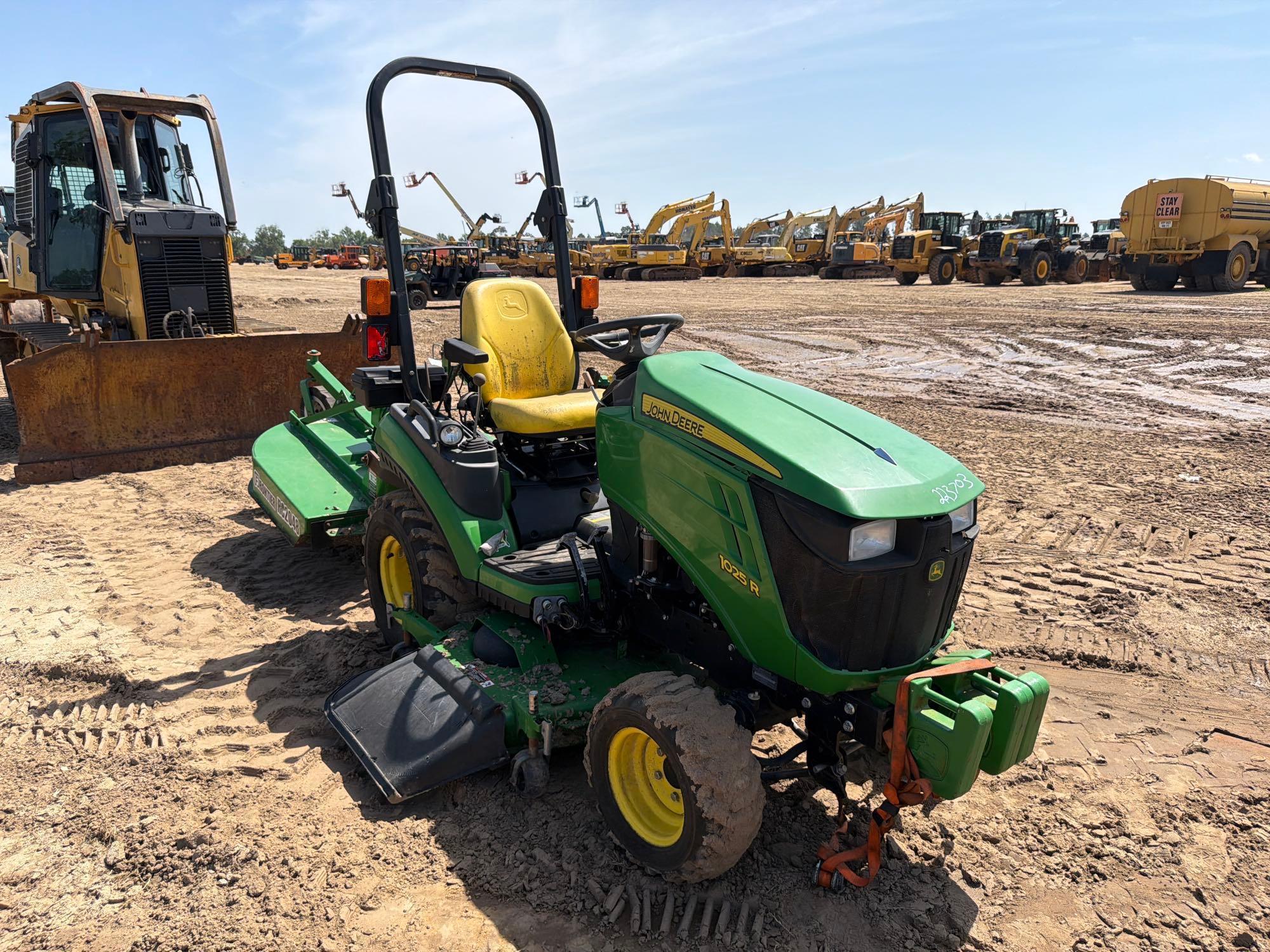 John Deere 1025R