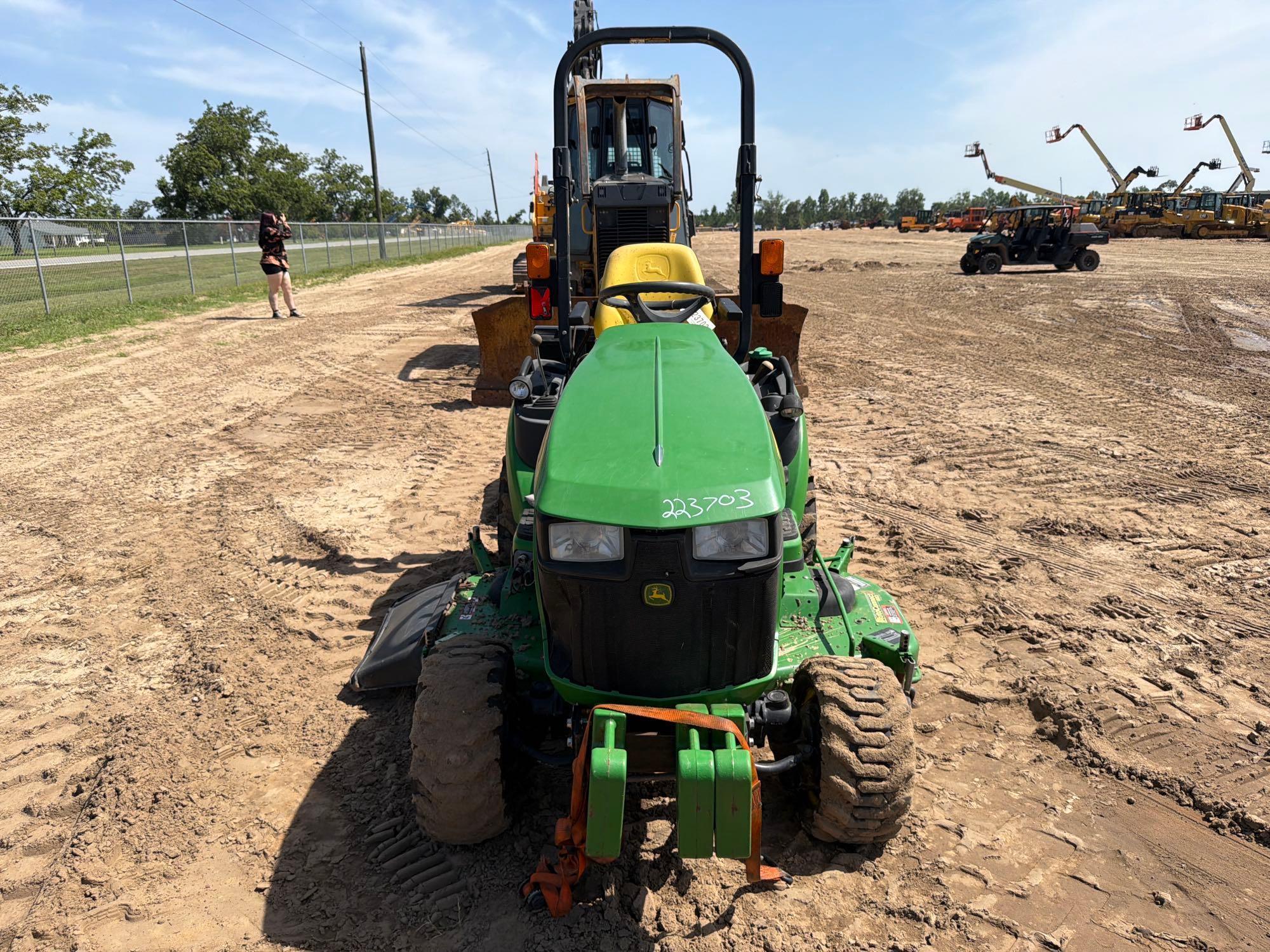John Deere 1025R