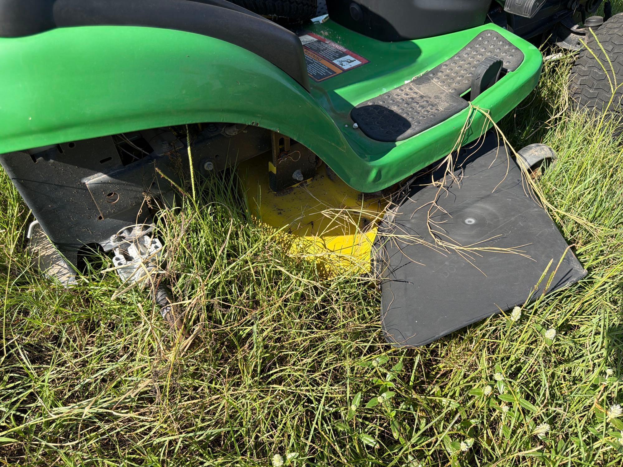 John Deere L110